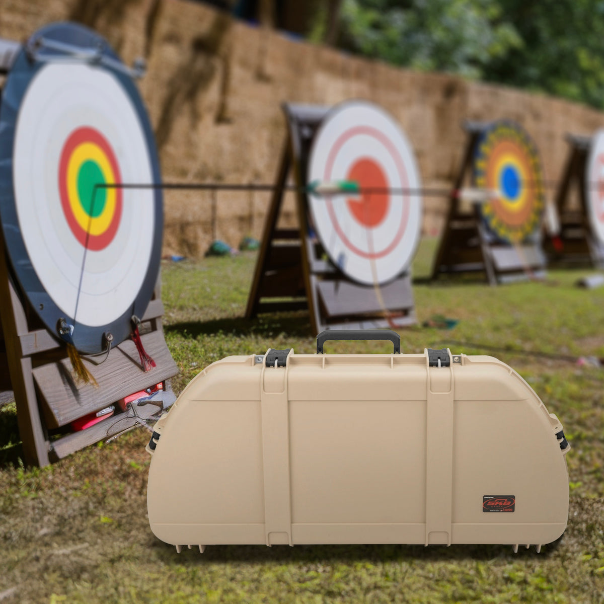 SKB Hard Protective Storage Case, Archery Bow & Arrow iSeries Shaped Case, Tan