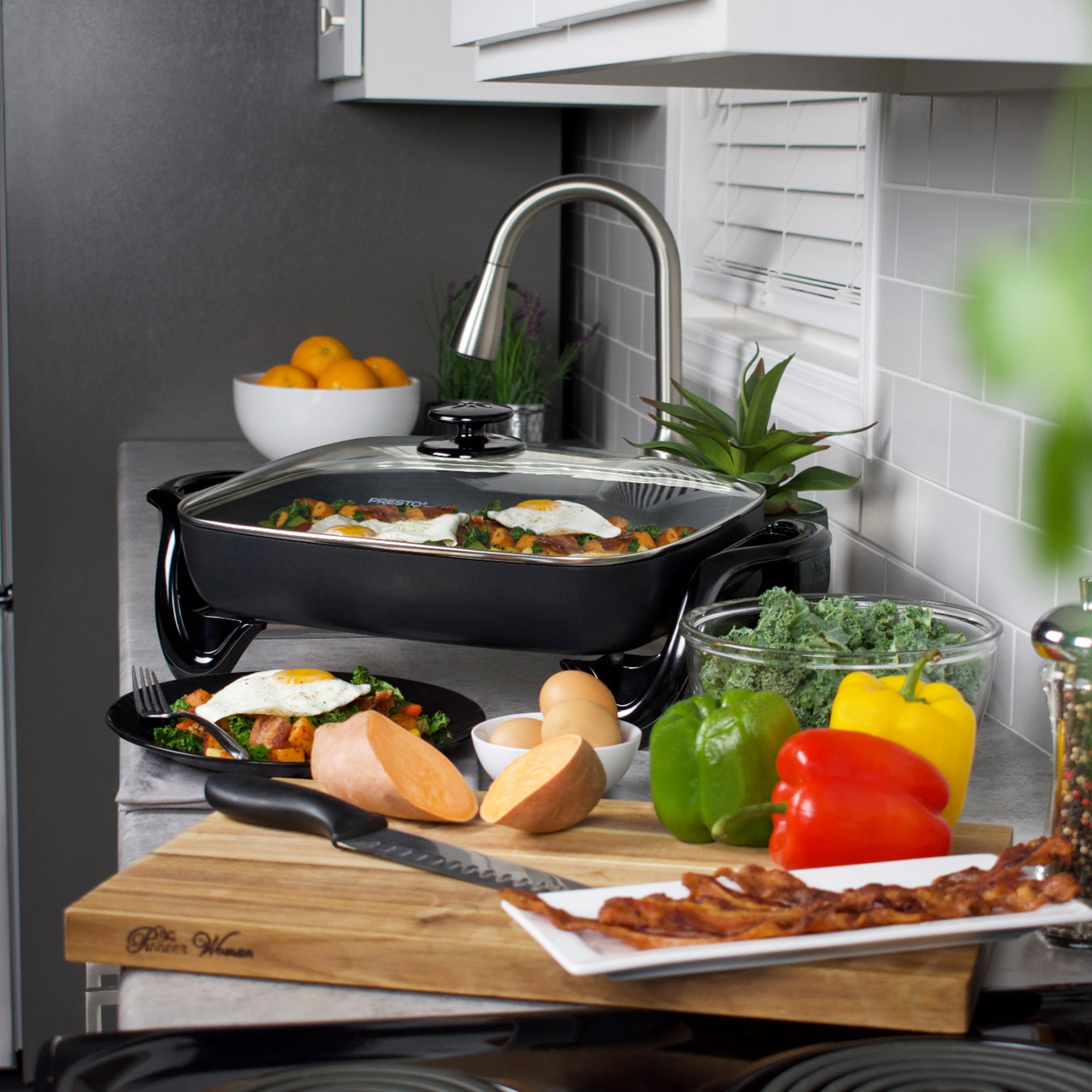Presto Electric Skillet with Glass Lid, Nonstick Multi-Cooker, 16 Inch, Black (Used) - VMInnovations