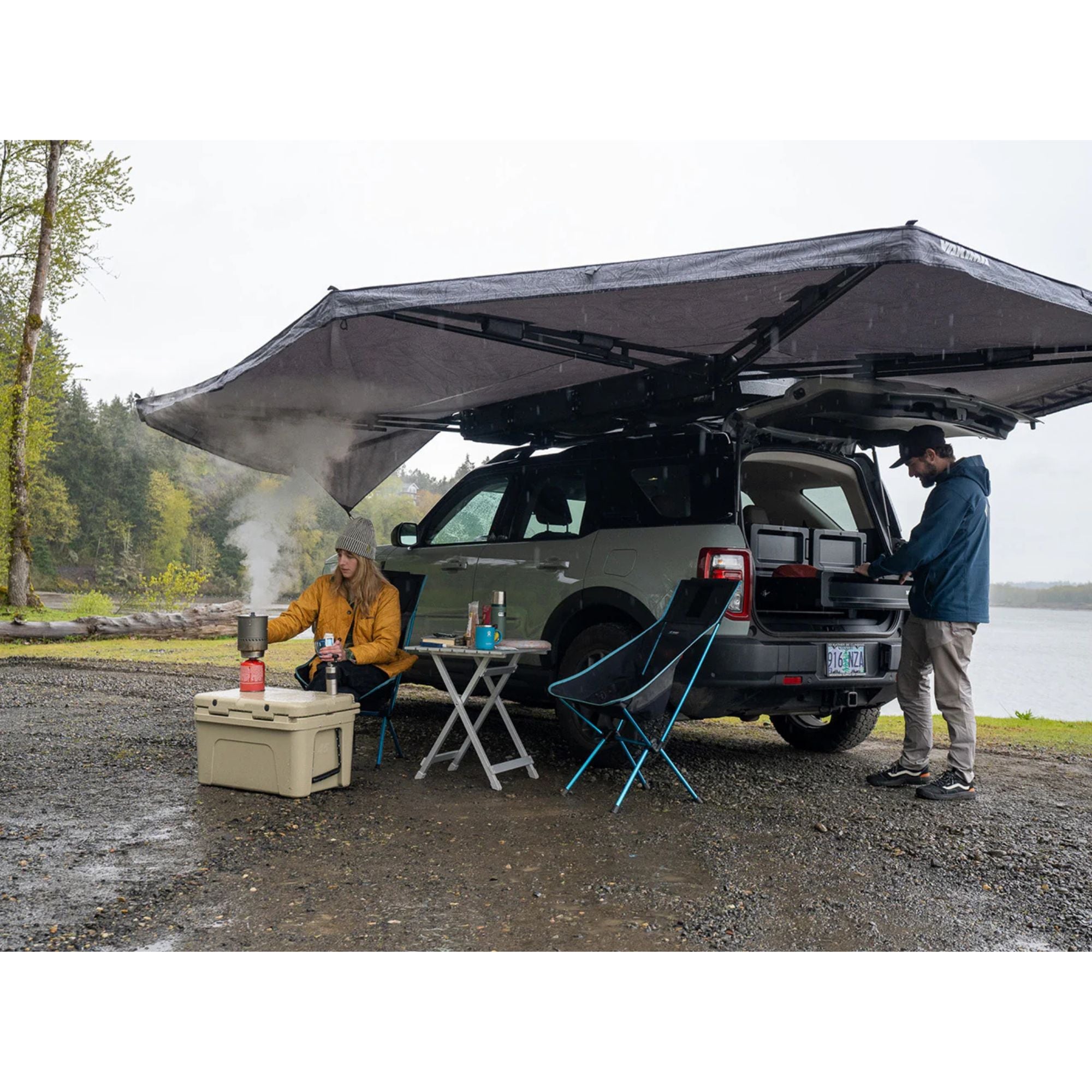 Yakima OverNOut 270 XL Awning, Opens on Right Side with 132 Sq. Ft. Coverage - VMInnovations