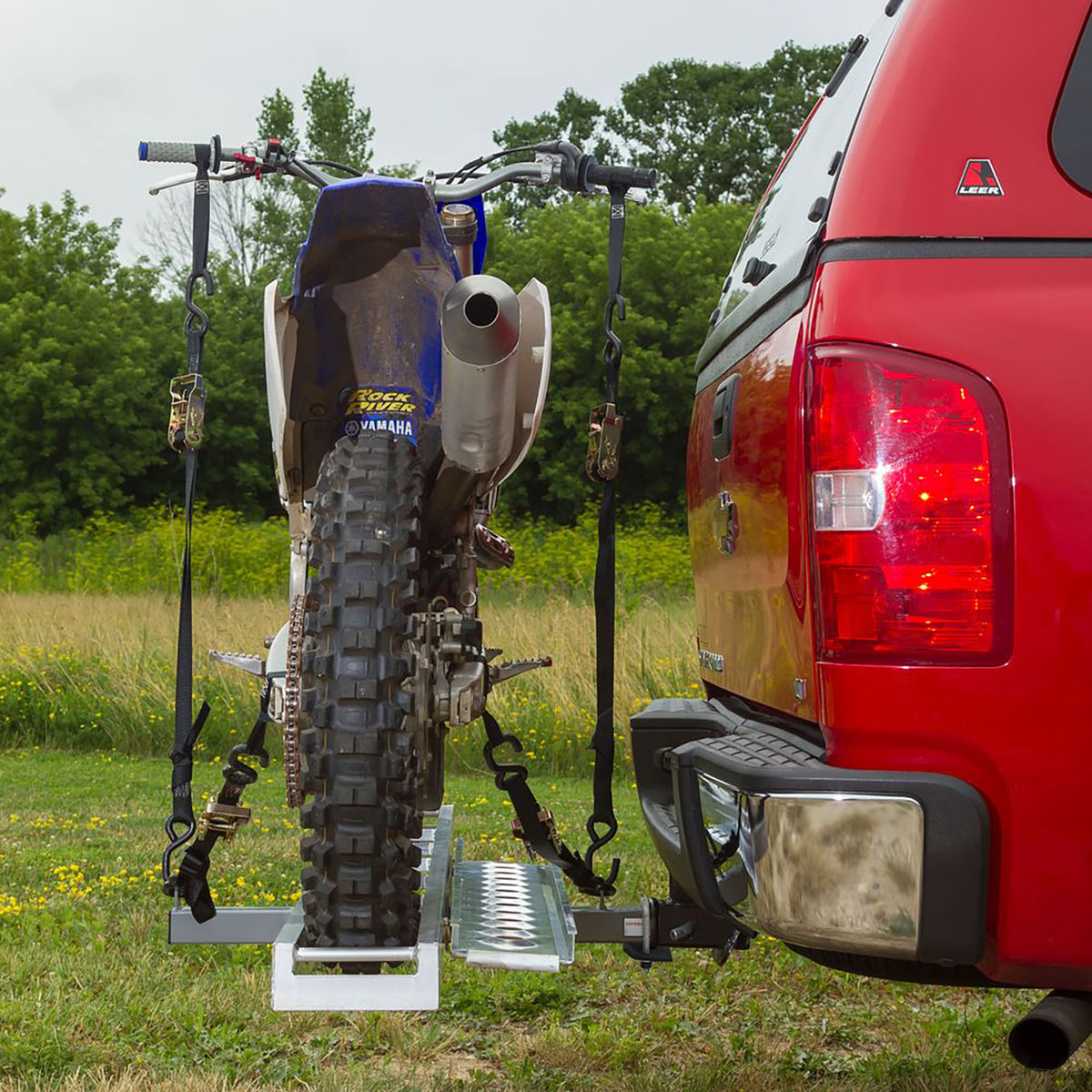 Black Widow Motorcycle Bike Carrier w/Ramp for 2" Hitch, 400lb Cap (Open Box)
