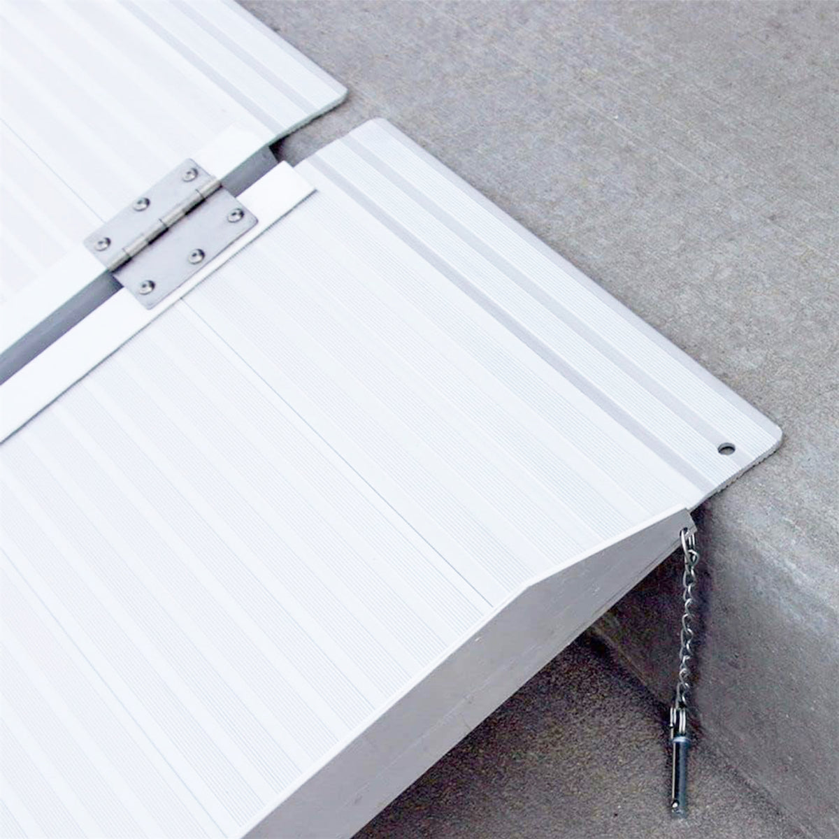 Silver Spring Mobility and Utility Ramp, 6 Ft Single Fold 600 lb Capacity(Used)