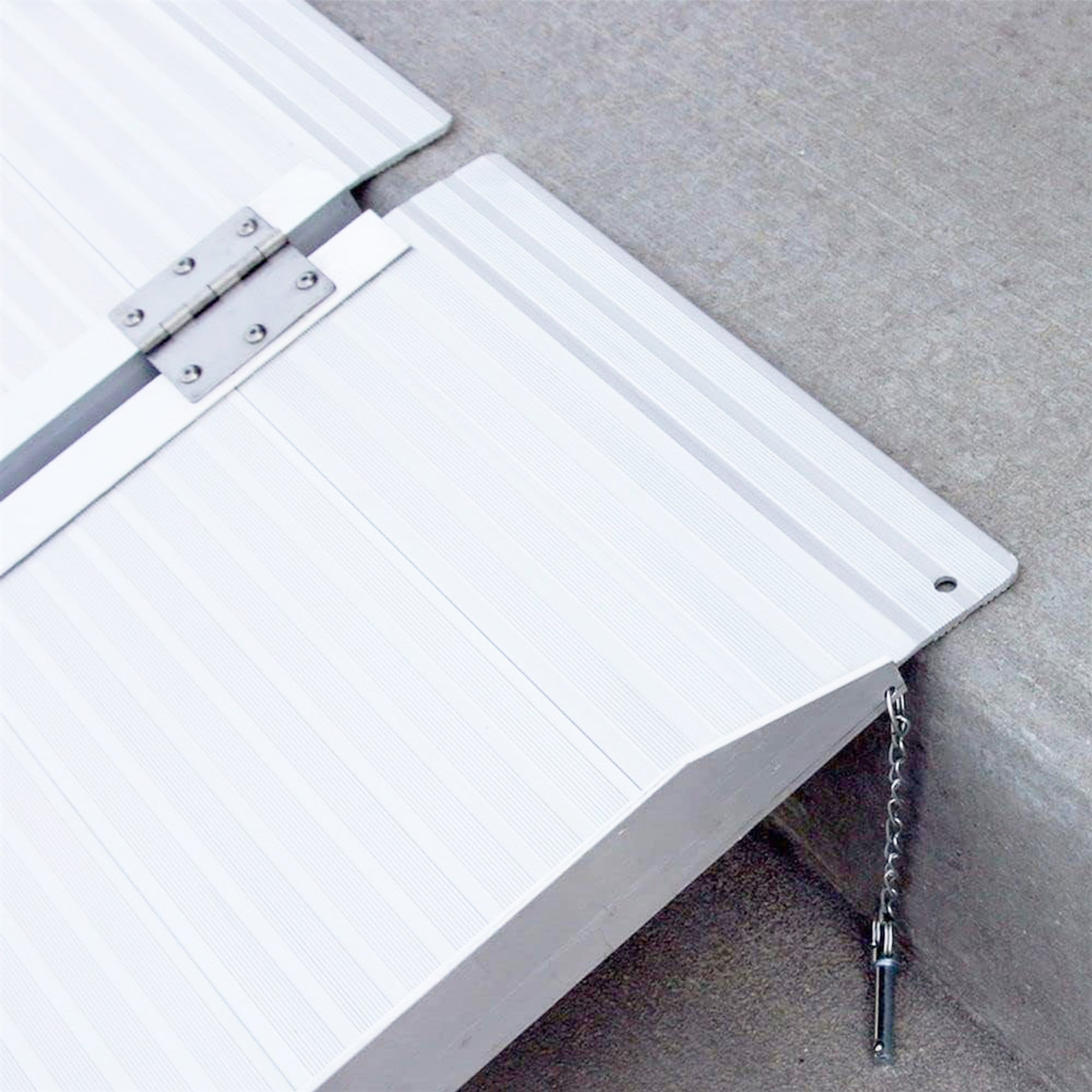 Discount Ramps 6' Folding Mobility & Utility Ramp w/ 600 lb. Capacity (Open Box)