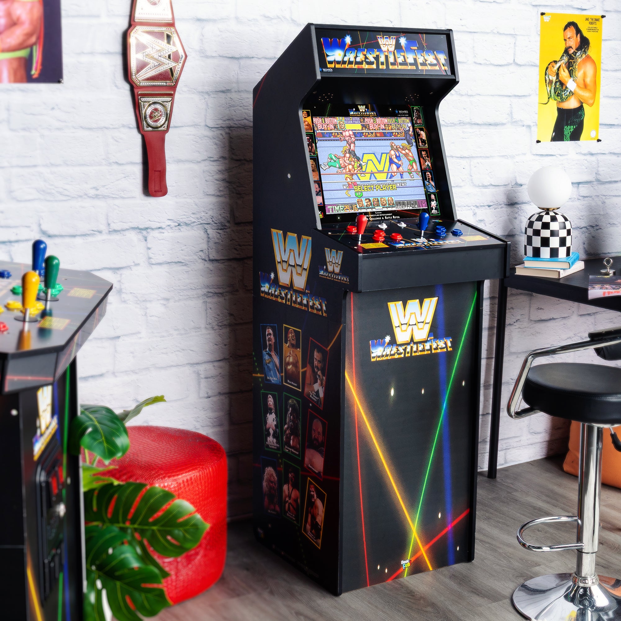 Arcade Classics WWE Ultra Series Arcade, Home Electronic Game w/17" Screen(Used) - VMInnovations