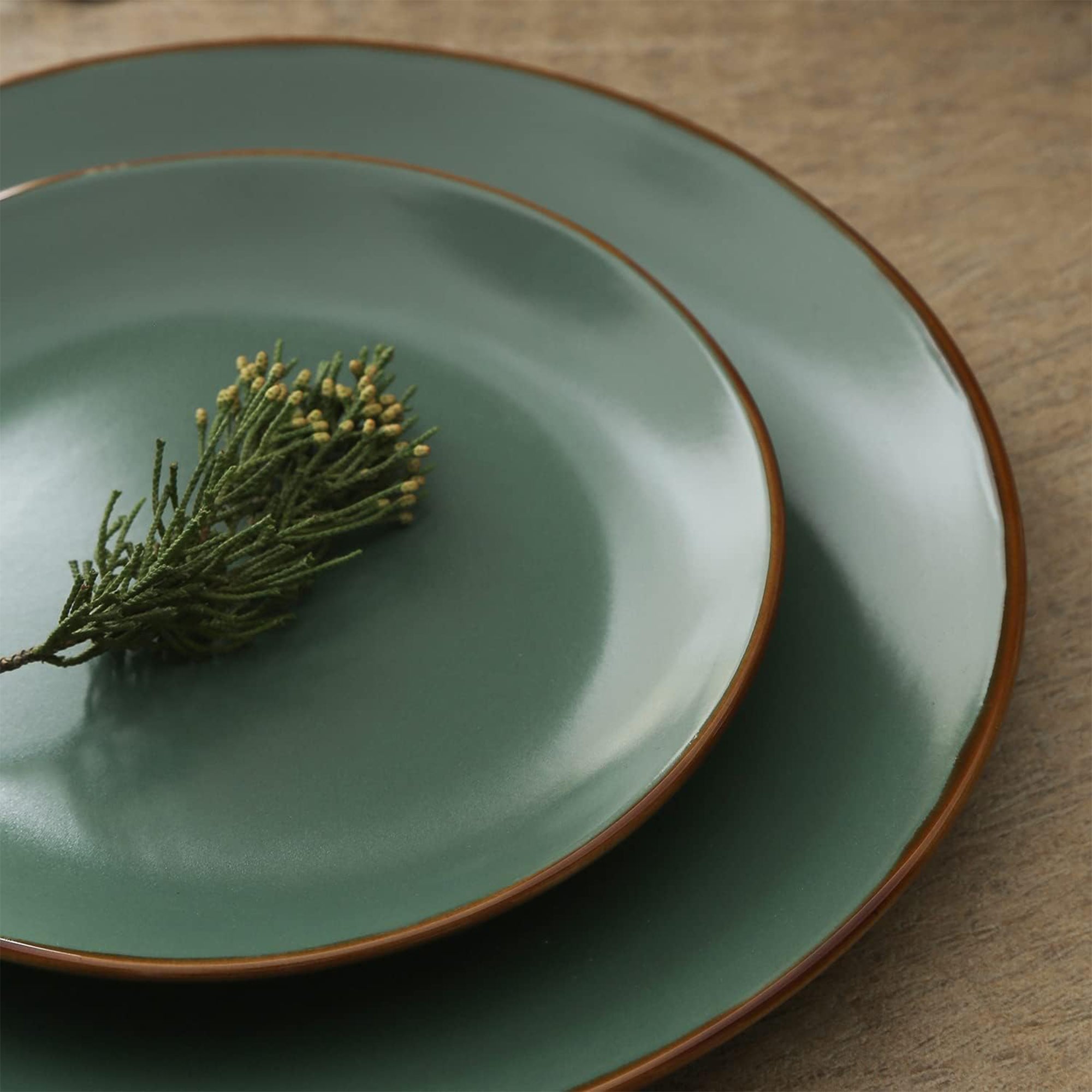 Stone Lain Brasa Modern Stoneware 32 Piece Dinnerware Set, Service for 8, Green - VMInnovations