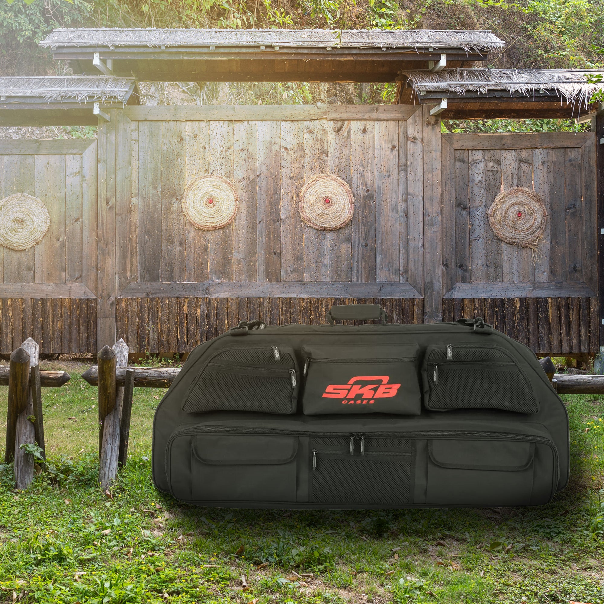 SKB Archery Case w/10 Accessory Pouches, Arrow Box, Double Zipper (Open Box) - VMInnovations
