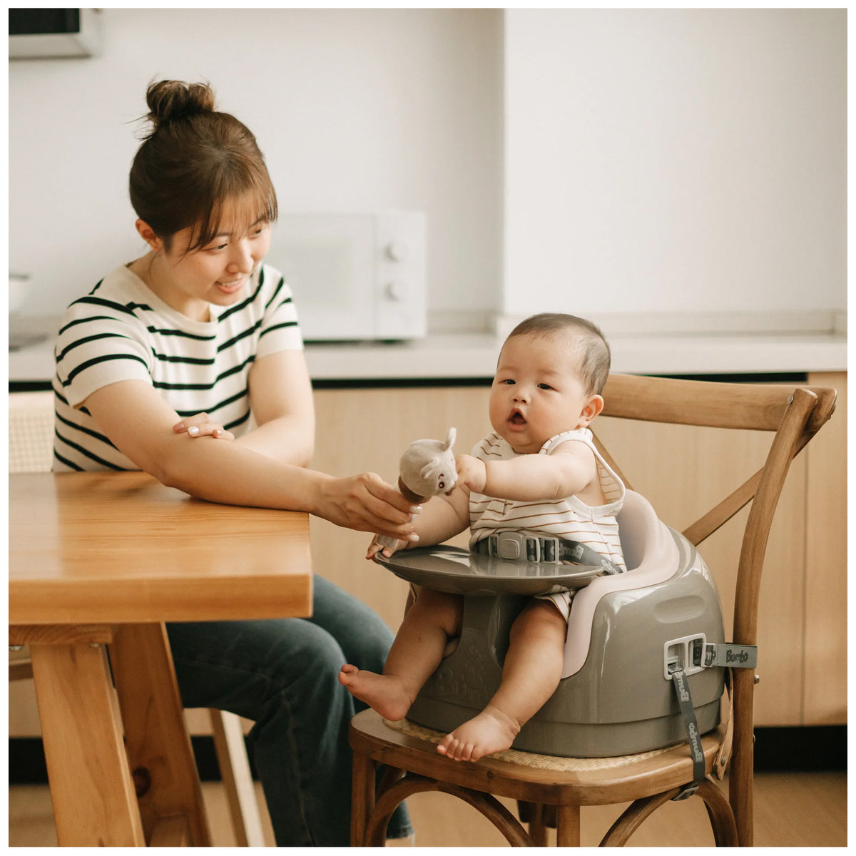 Bumbo Toddler 3-in-1 Booster High Chair and Tray, Breige/White Sand, 2 Pack