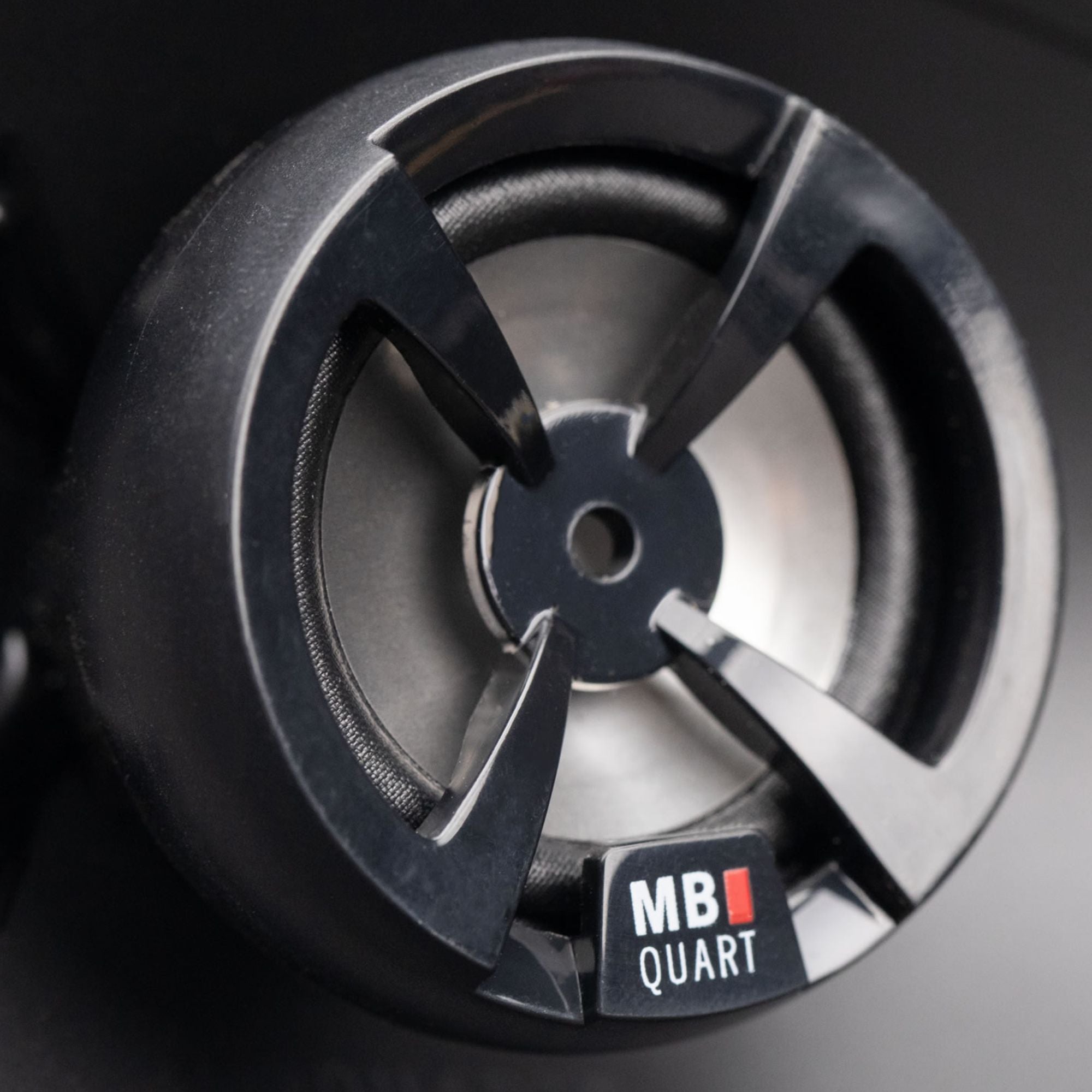 MB Quart Discus 5x7" & 6x8" 2 Way Car Audio Coaxial Speakers, 100W Peak, Pair - VMInnovations