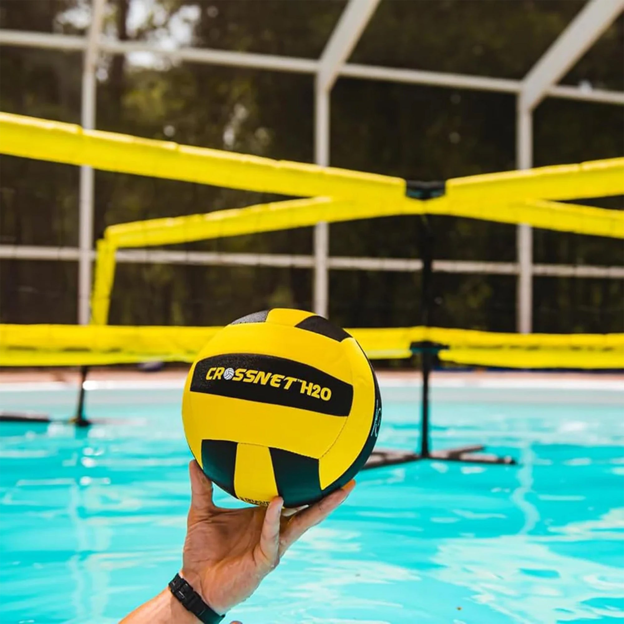 Vivere CROSSNET Volleyball Pool Game 4 Square Net Portable Water Toy (Open Box)