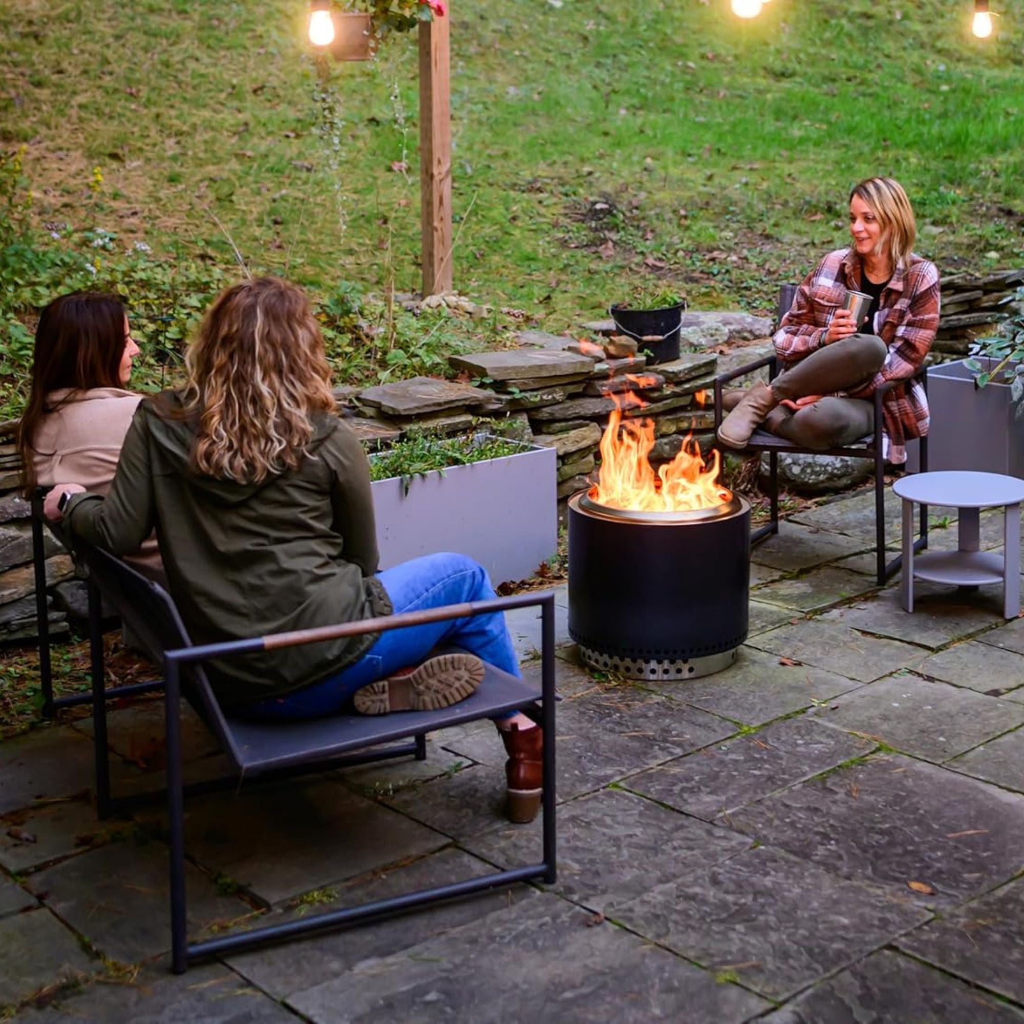Solo Stove Bonfire, 19.5" Wood Burning Smokeless Fire Pit with Stand, Gunmetal