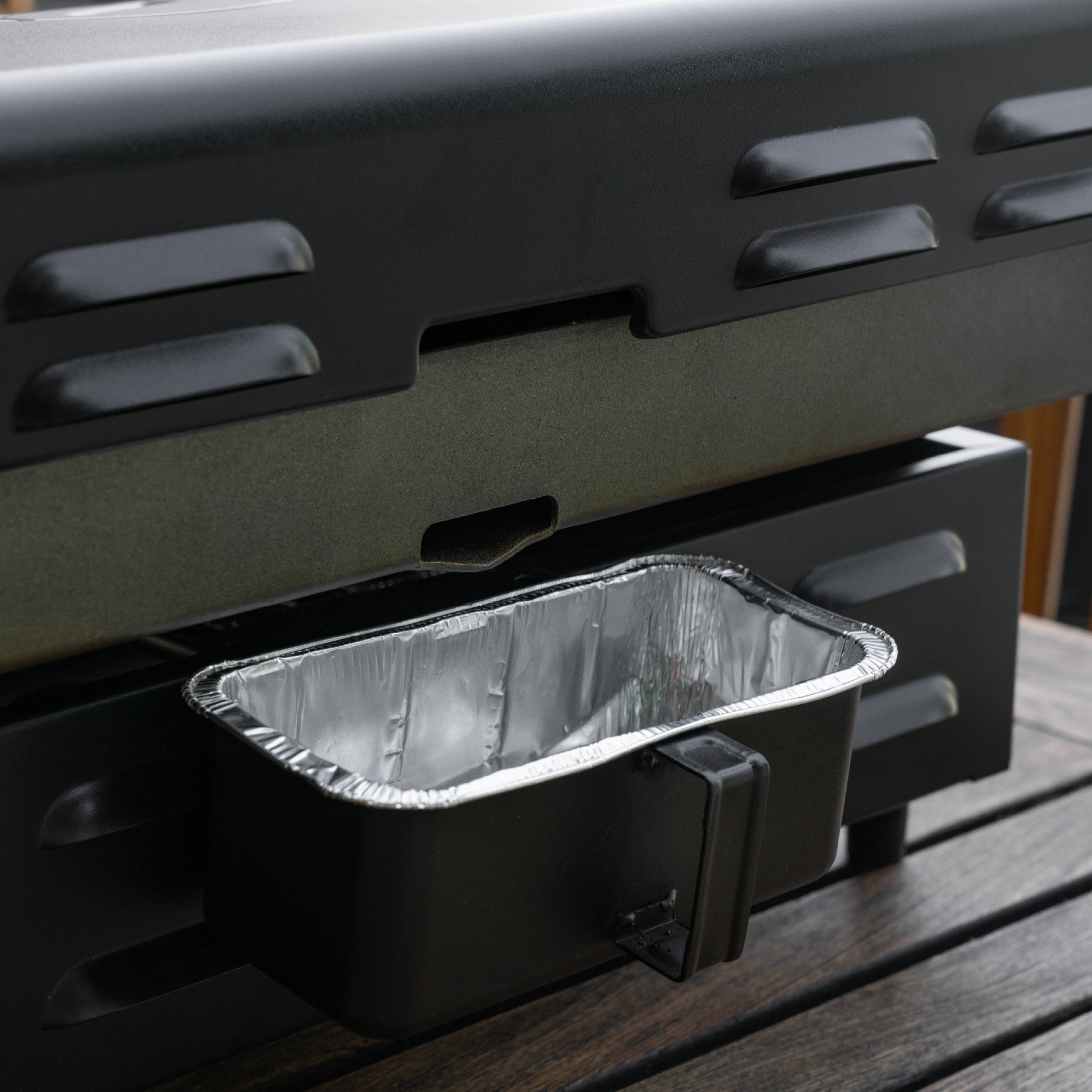 Blackstone OTG 22" Tabletop Griddle, Portable Grill w/ Built-In Hood (Open Box)