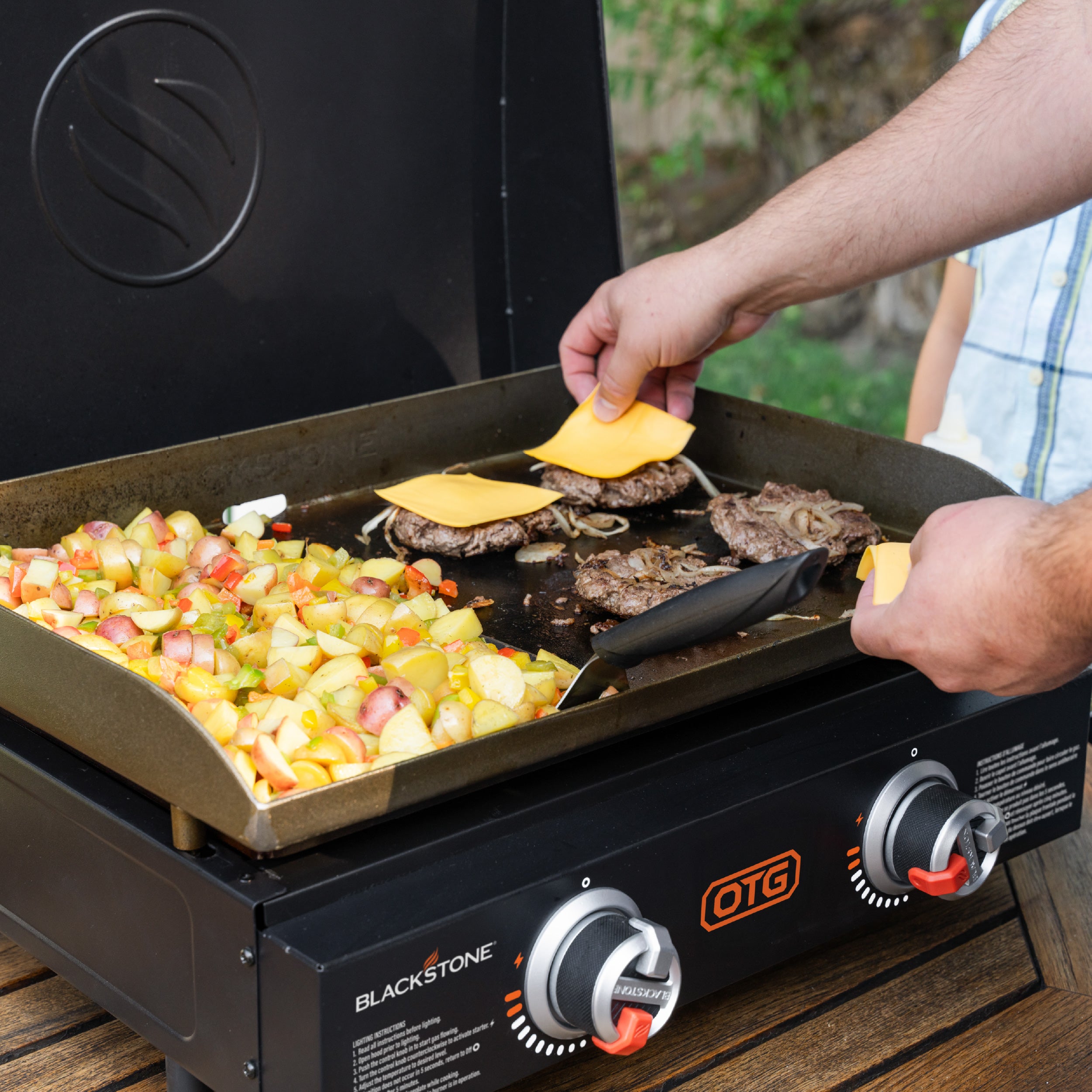 Blackstone OTG 22" Tabletop Griddle, Portable Grill w/ Built-In Hood (Open Box)