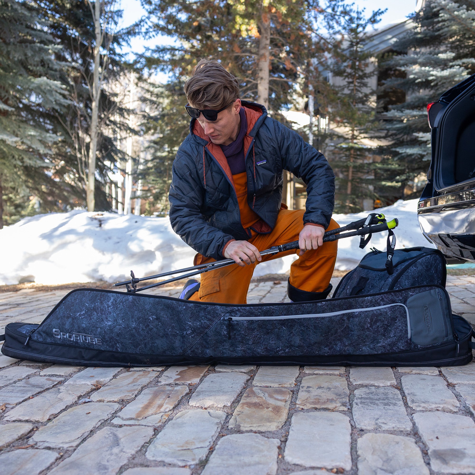Sportube Traveler Lightweight Fully Padded Single Pair Ski Bag w/ Storage Pocket - VMInnovations
