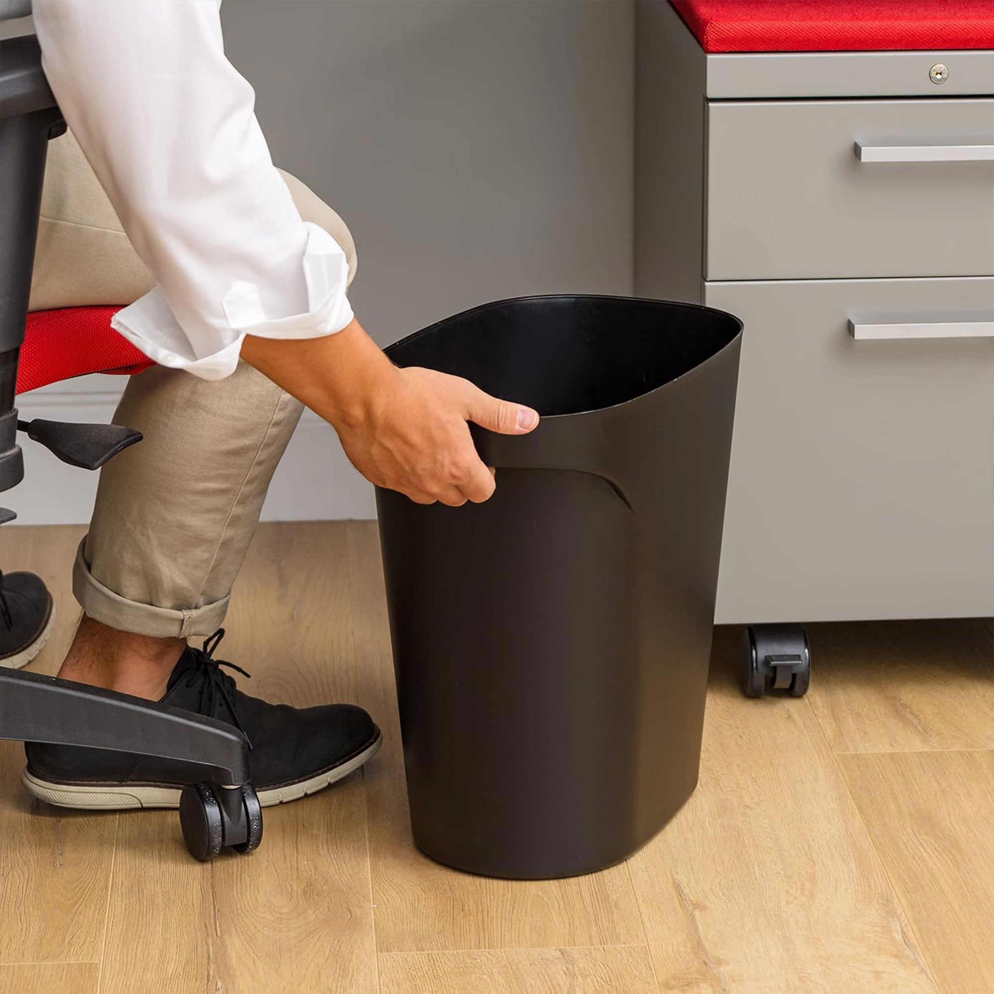 IRIS USA 6 Pack Small Trash Can, 6 Gal Plastic Wastebasket with Handle, Black