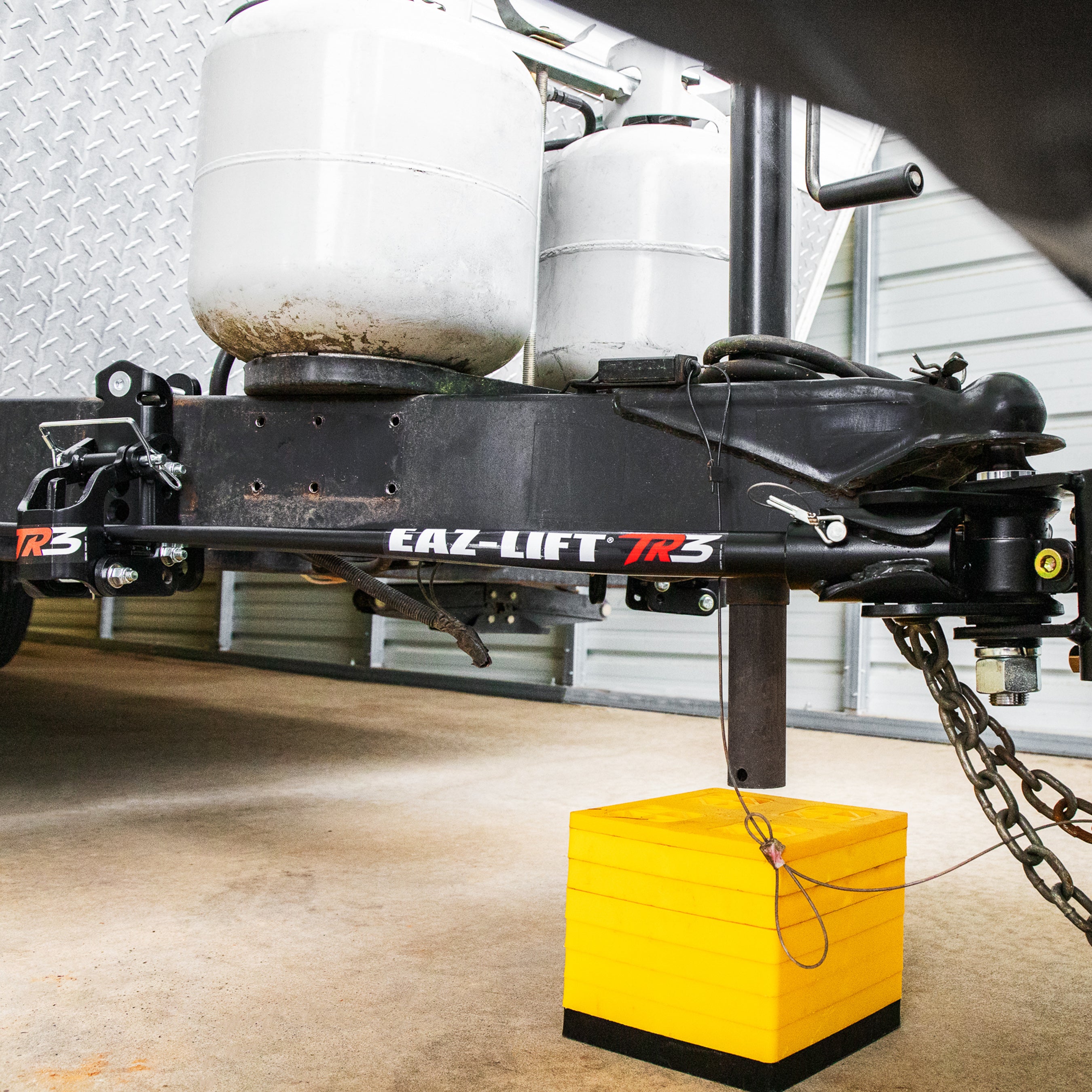 Camco Eaz-Lift TR3 1000Lb Weight Distribution Hitch Kit with Sway Control, 48900