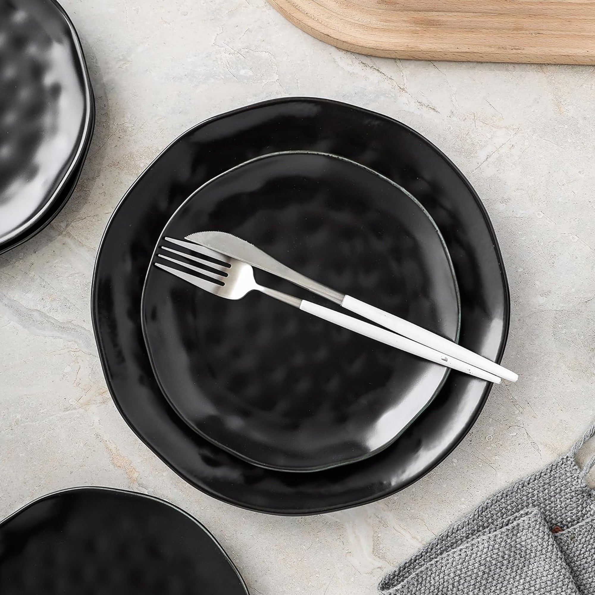 Stone Lain Ivy Stoneware 24 Piece Dinnerware Set, Service for 6, Black - VMInnovations