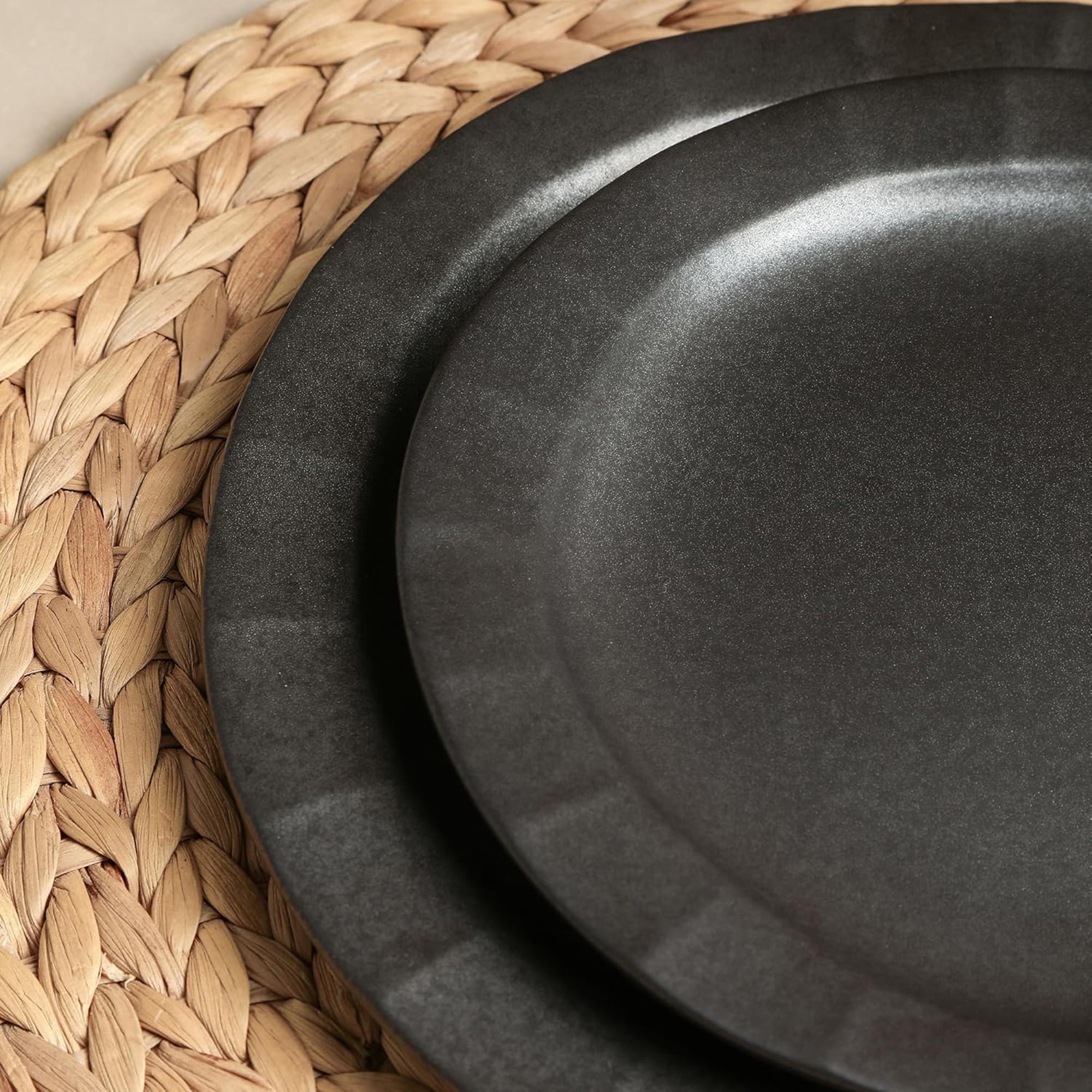 Stone Lain Oasis Stoneware 4 Piece Dinner Plate Dish Set - Serving Dishes, Black - VMInnovations