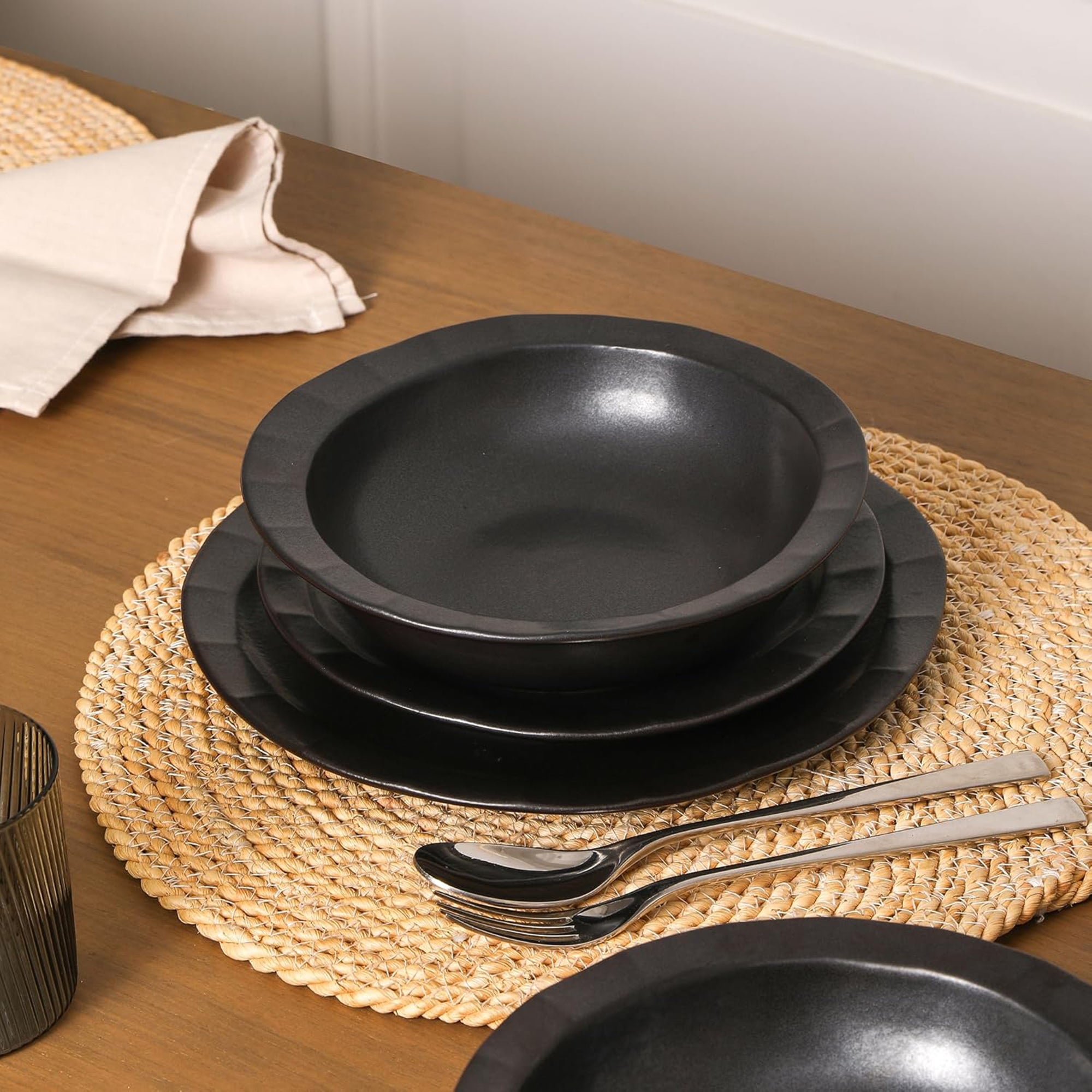 Stone Lain Oasis Stoneware 4 Piece Pasta Bowl Dish Set - Serving Dishes, Black - VMInnovations