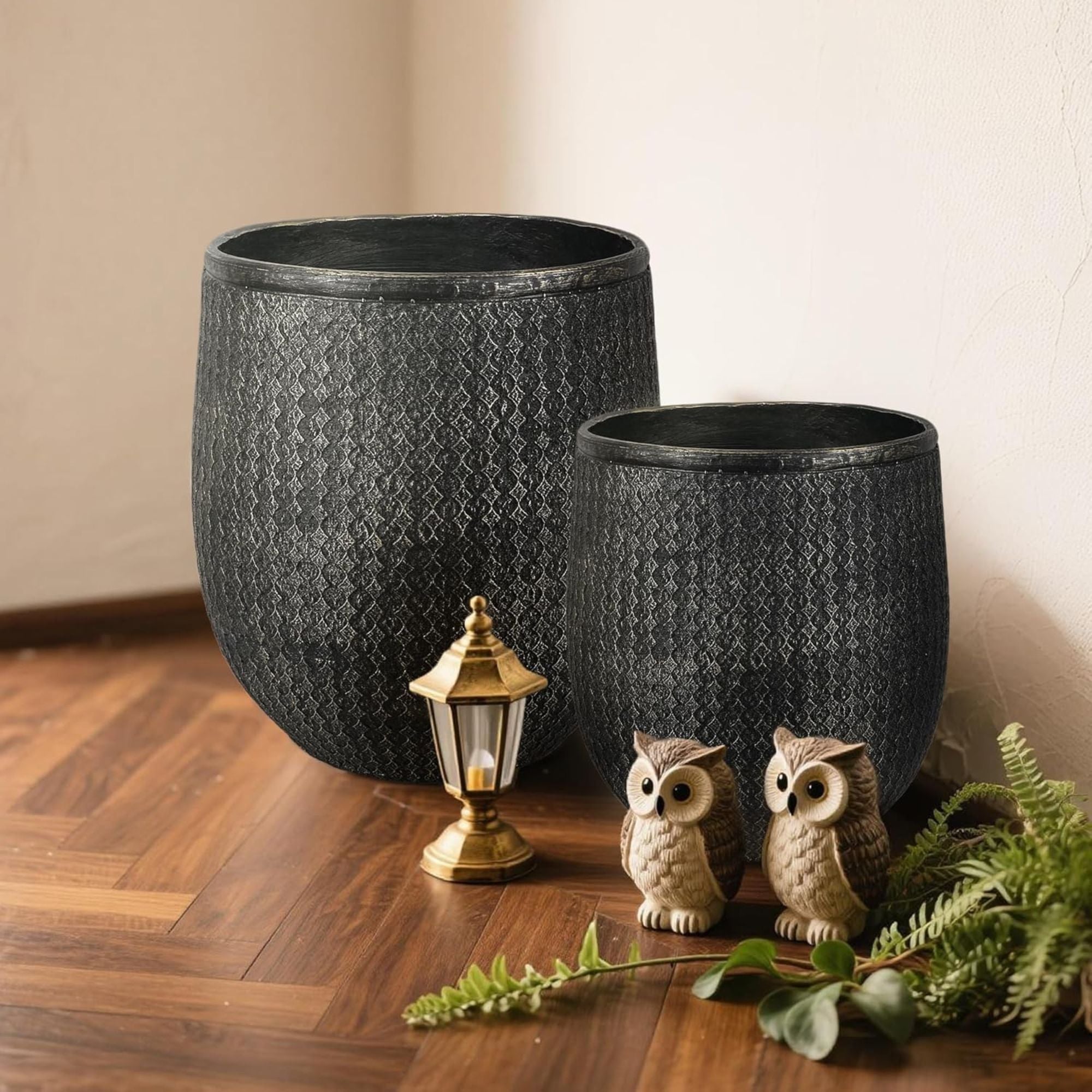 Worth 12" Round Planter, Lightweight Magnesium Oxide Cement Plant Pot, Black - VMInnovations