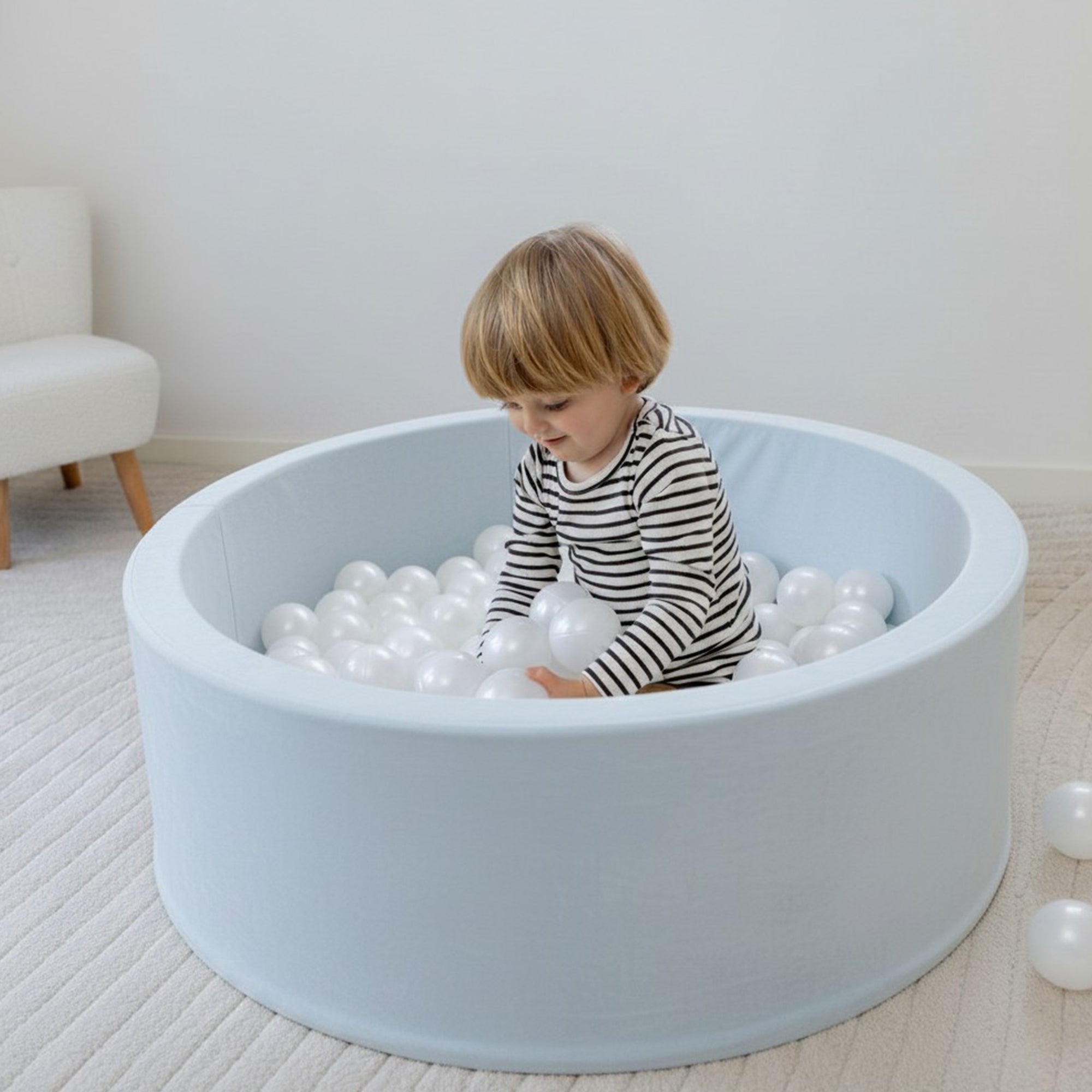 KIDKII Round Ball Pit Soft Velvet Indoor Play Toy for Toddlers, 200 Balls, Blue