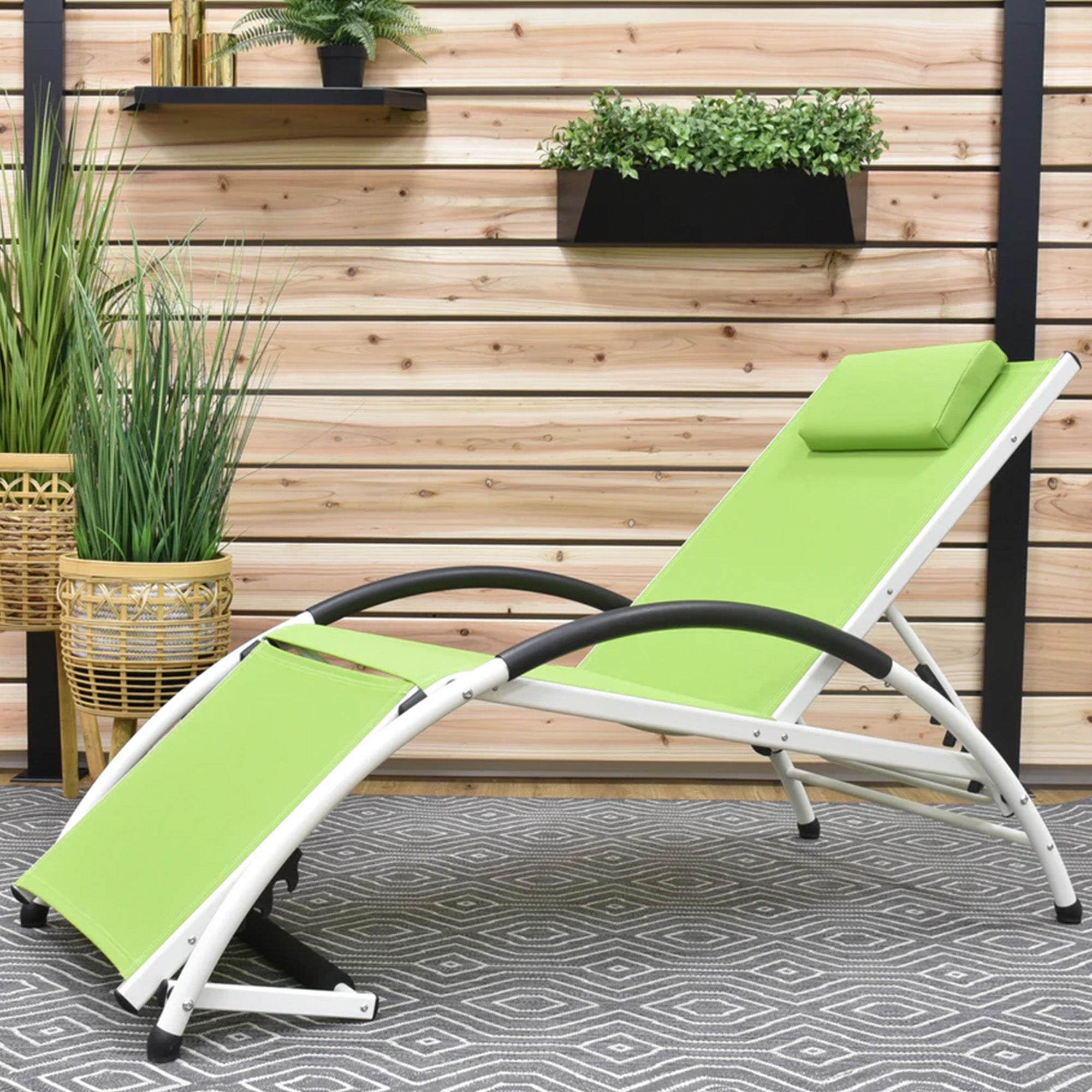 Vivere Aluminum Reclining Dockside Sun Lounger for Patio & Pool, Green Apple - VMInnovations