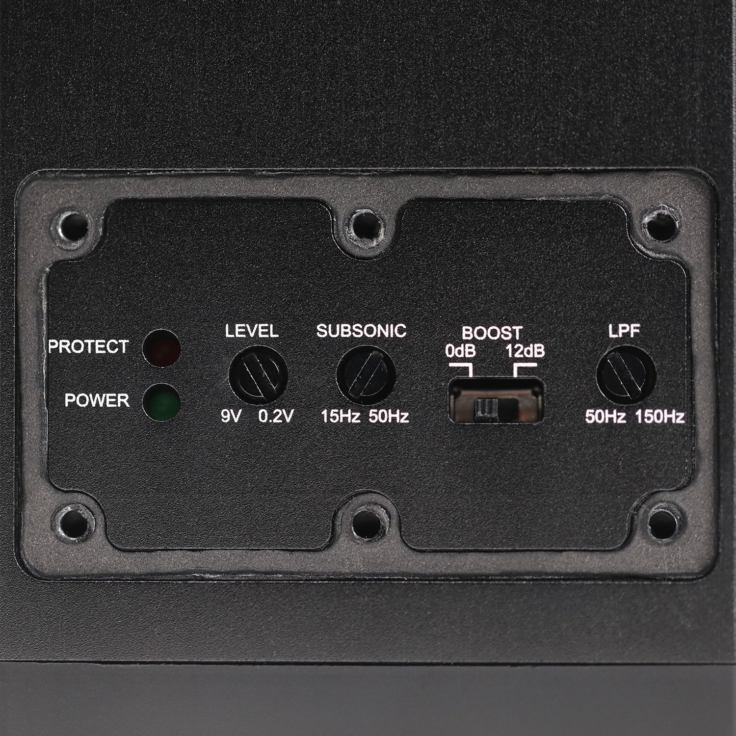 MB Quart Discus Monoblock Marine Amplifier with Top Mounted Controls, 600 Watts - VMInnovations