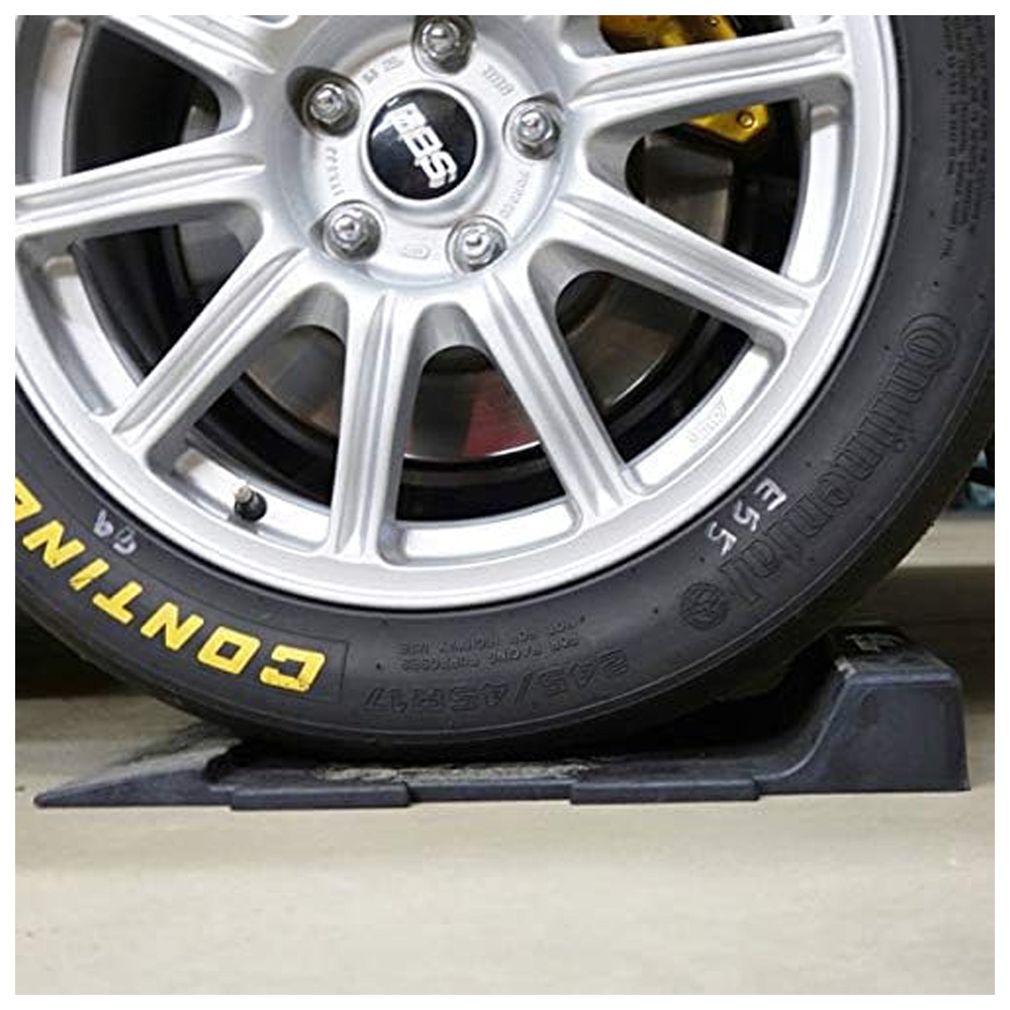 Race Ramps Pro Stop Parking Guide, Rubber Vehicle Stopper for Garage, Set of 4