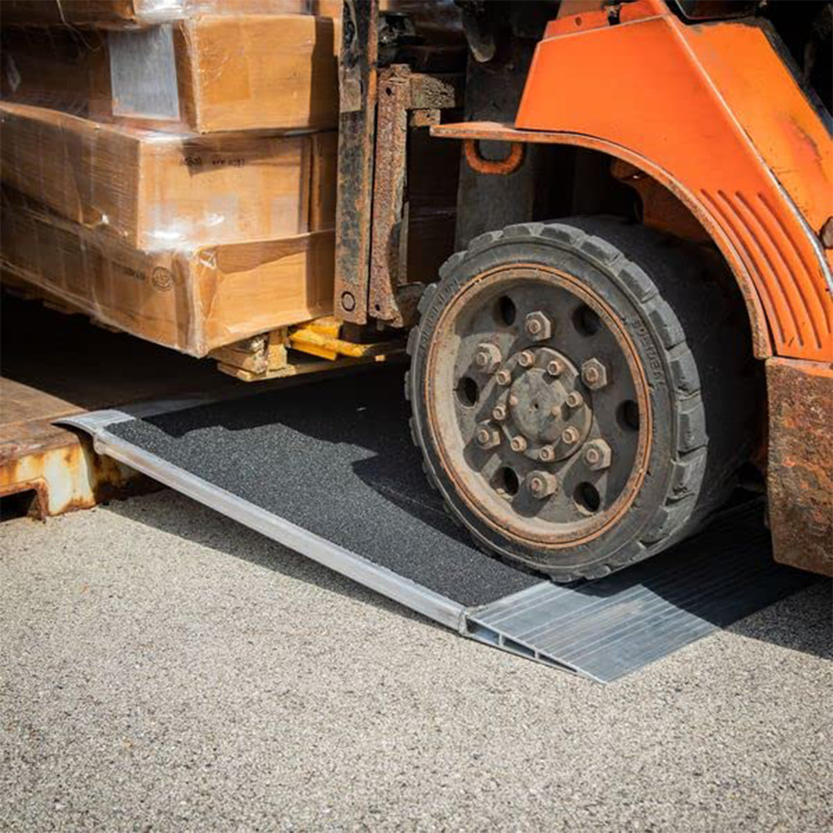 HD Ramps 48" x 36" Aluminum Container Ramp for 4.5" to 8" Lip, 8000 Lb Capacity