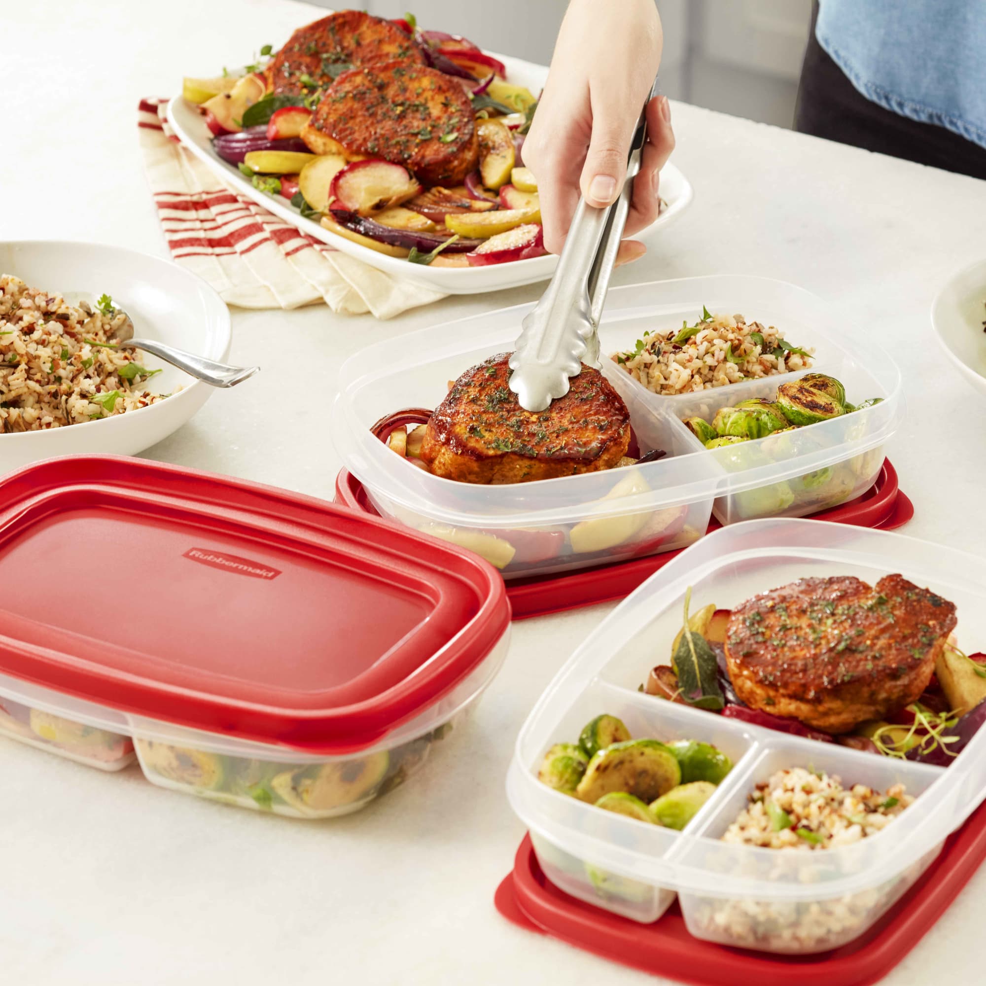 Rubbermaid Food Storage Container Set with Dividers, 5.1 Cup, Red, Pack of 3 - VMInnovations