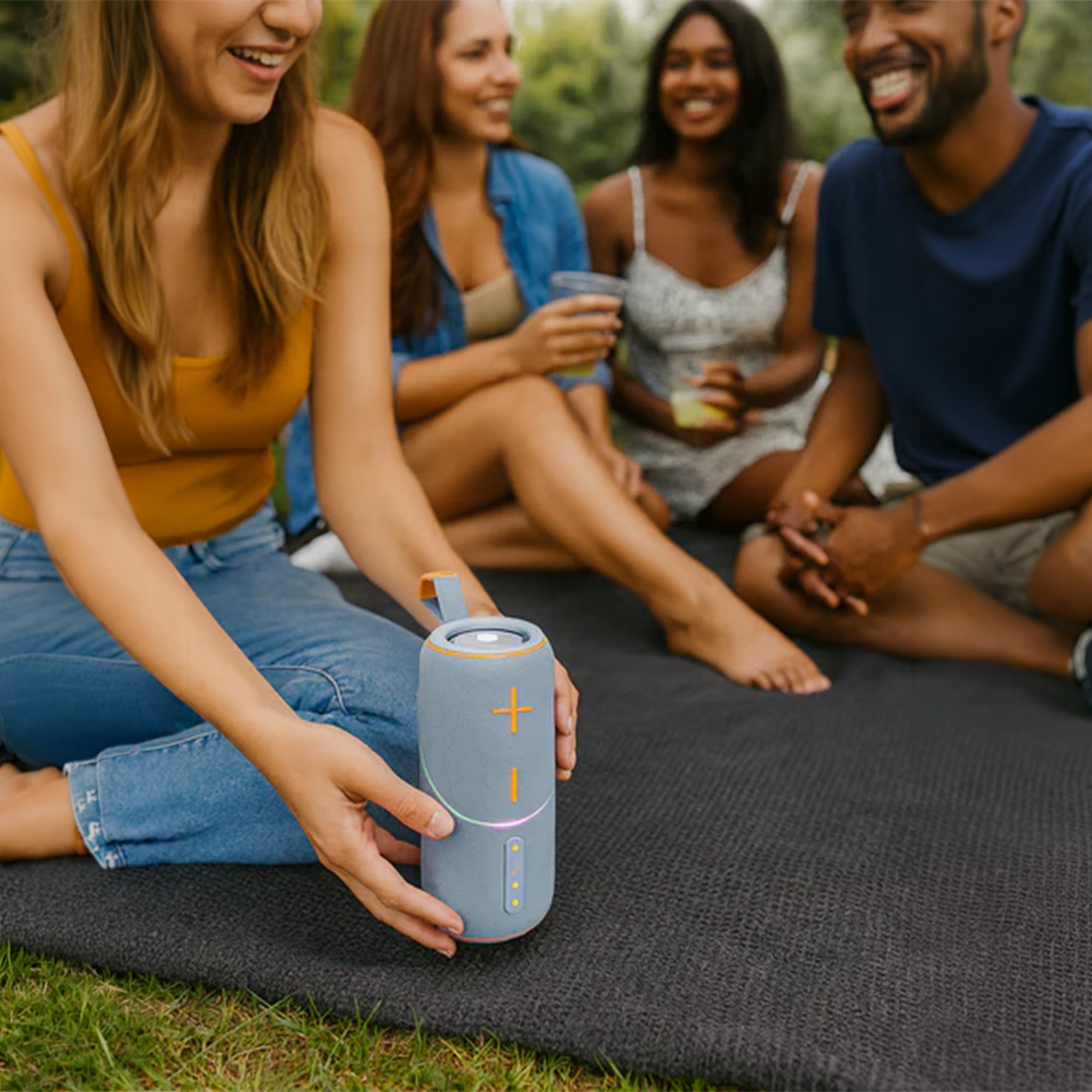 Max Power MPD672 Pulse Xtreme Portable Bluetooth Speaker with Heavy Bass, Black - VMInnovations
