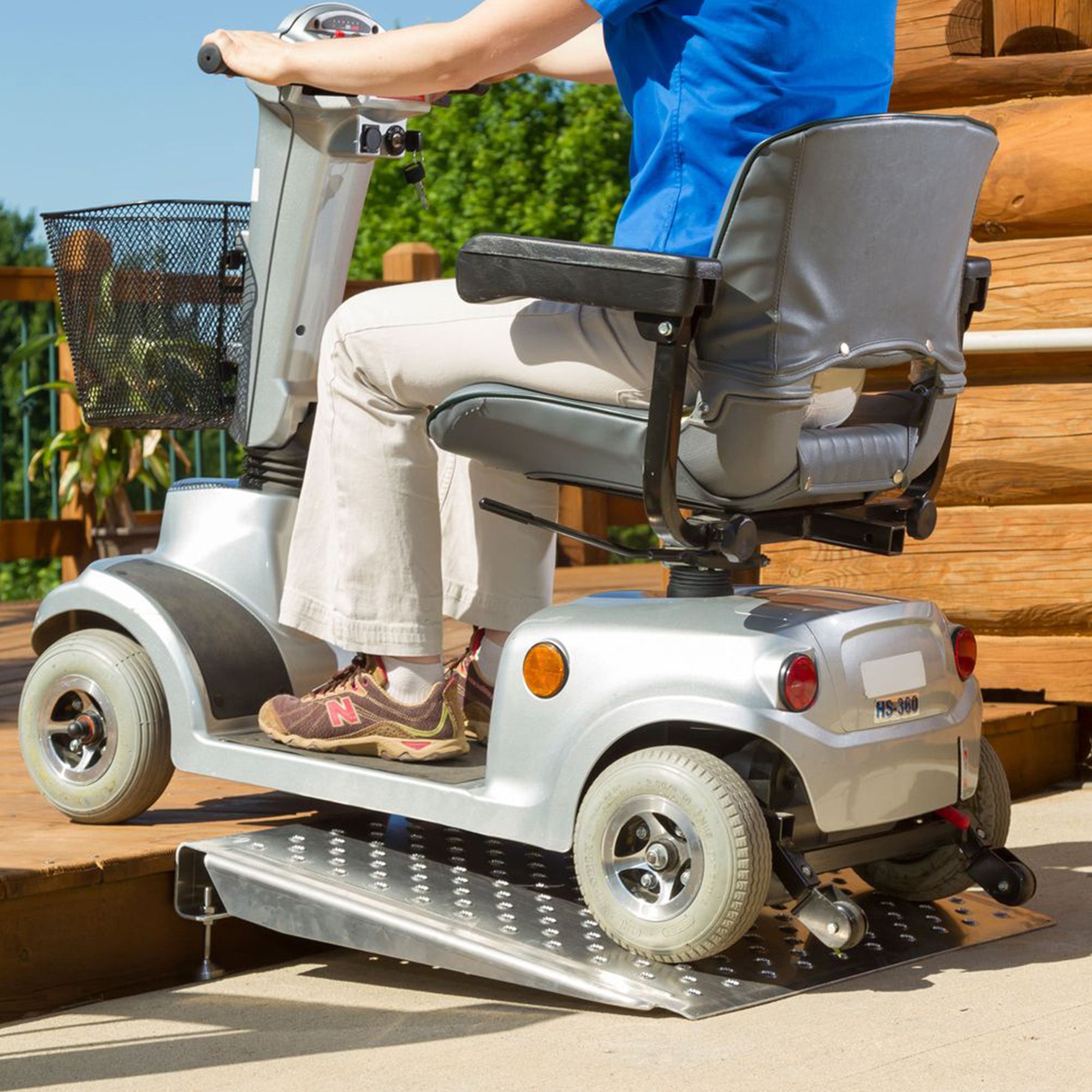 Silver Spring 26 In Adjustable Aluminum Wheelchair Door Threshold Ramp(Open Box)