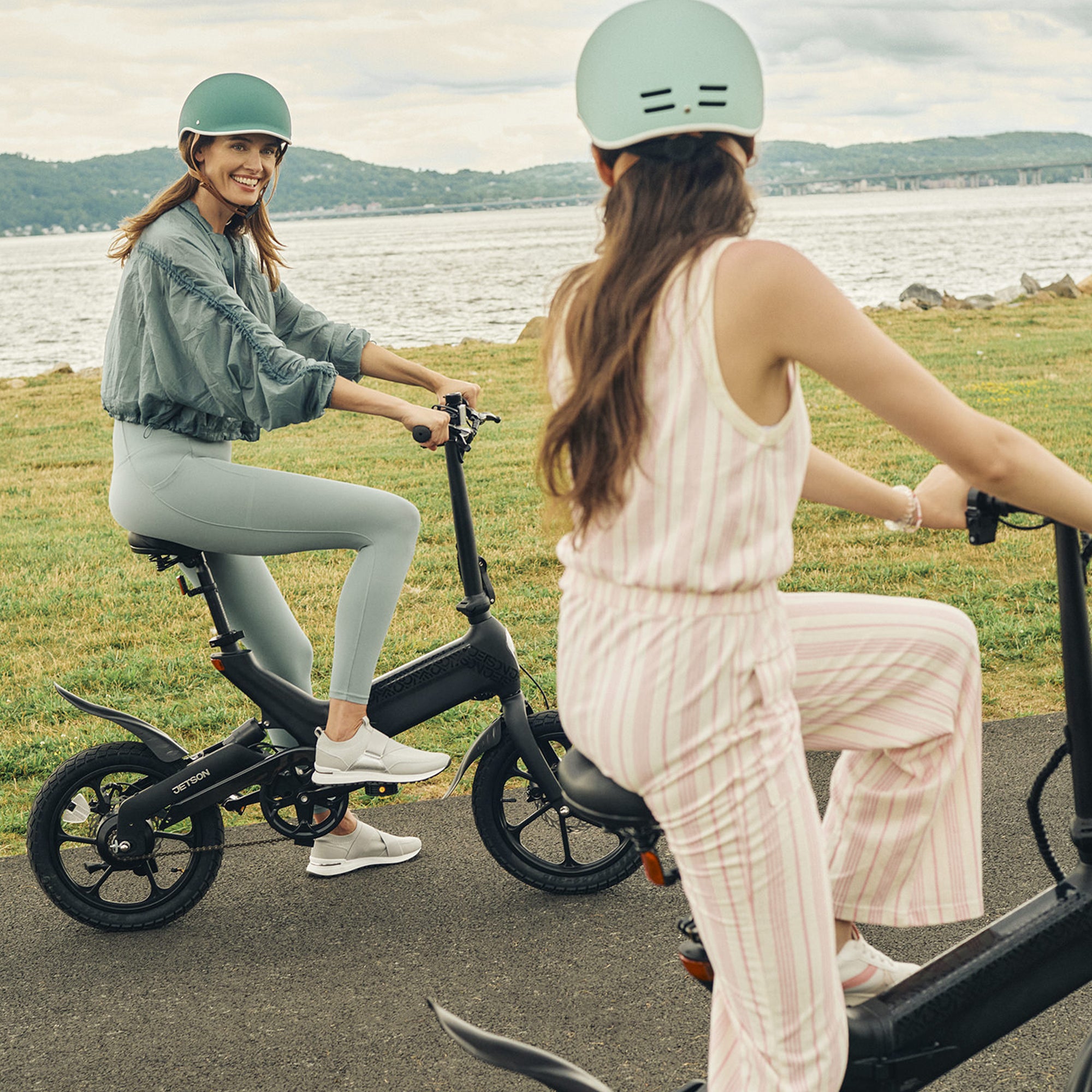 Jetson Haze Foldable Electric Bike with Twist Throttle and 16" Tires, Black