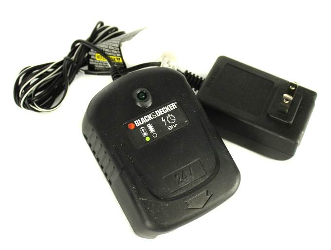 Black & Decker NST1024 Cordless 12" Electric Grass Lawn Trimmer Edger -For Parts