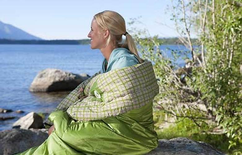 COLEMAN Camping Green Valley Cool Weather Sleeping Bag w/ComfortSmart Technology - VMInnovations