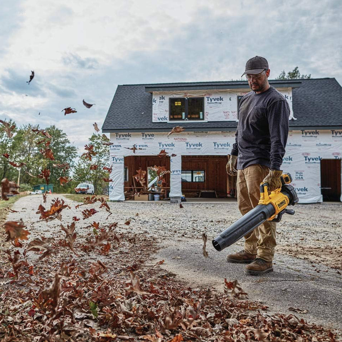 Dewalt 20-Volt Max XR Brushless Cordless Handheld Blower, Tool Only, (Renewed)