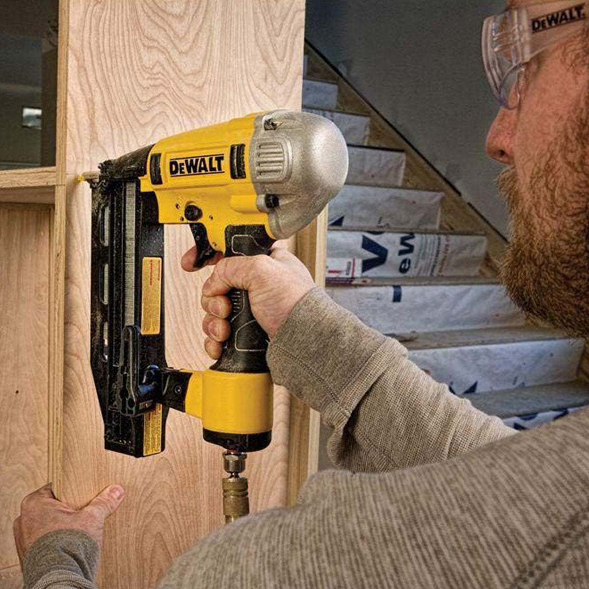 Dewalt Precision Point 16-Guage 2.5-Inch Finish Nailer (Certified Refurbished) - VMInnovations