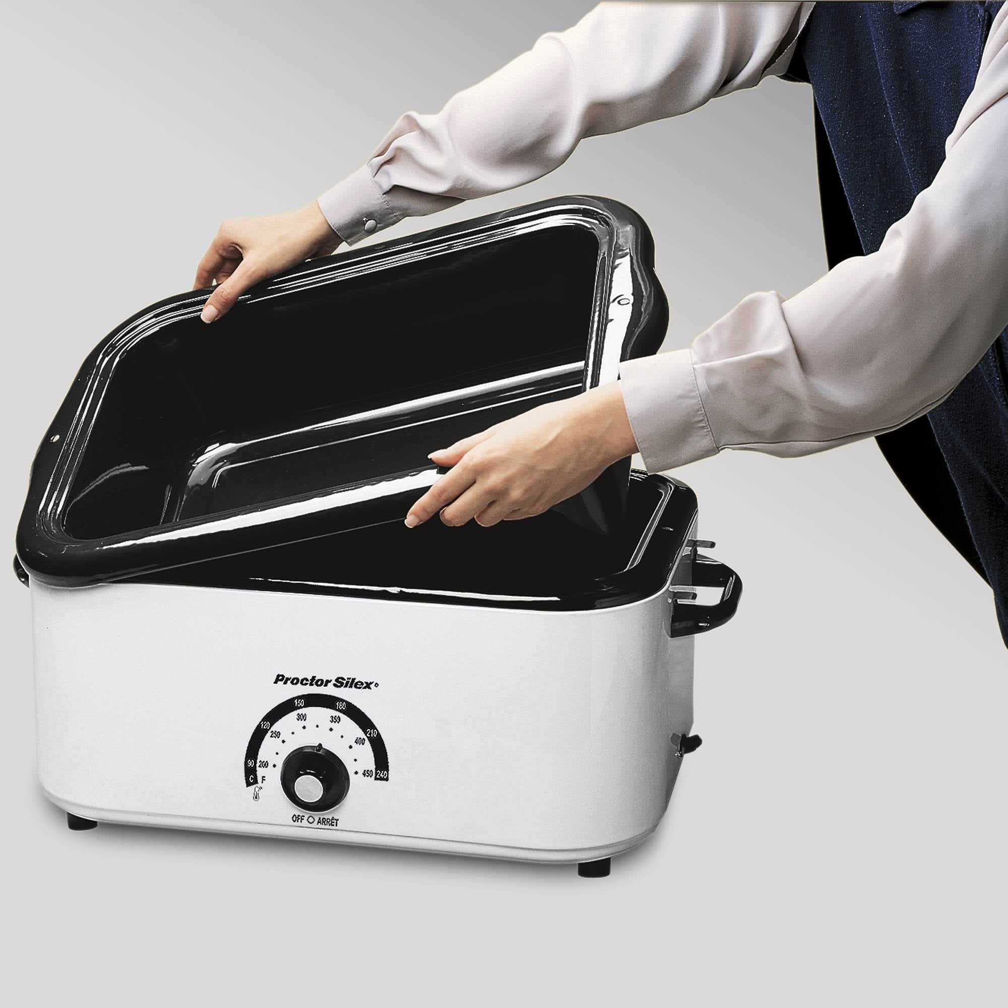Proctor Silex 18-Quart Portable Kitchen Countertop Roaster Oven White (Open Box)