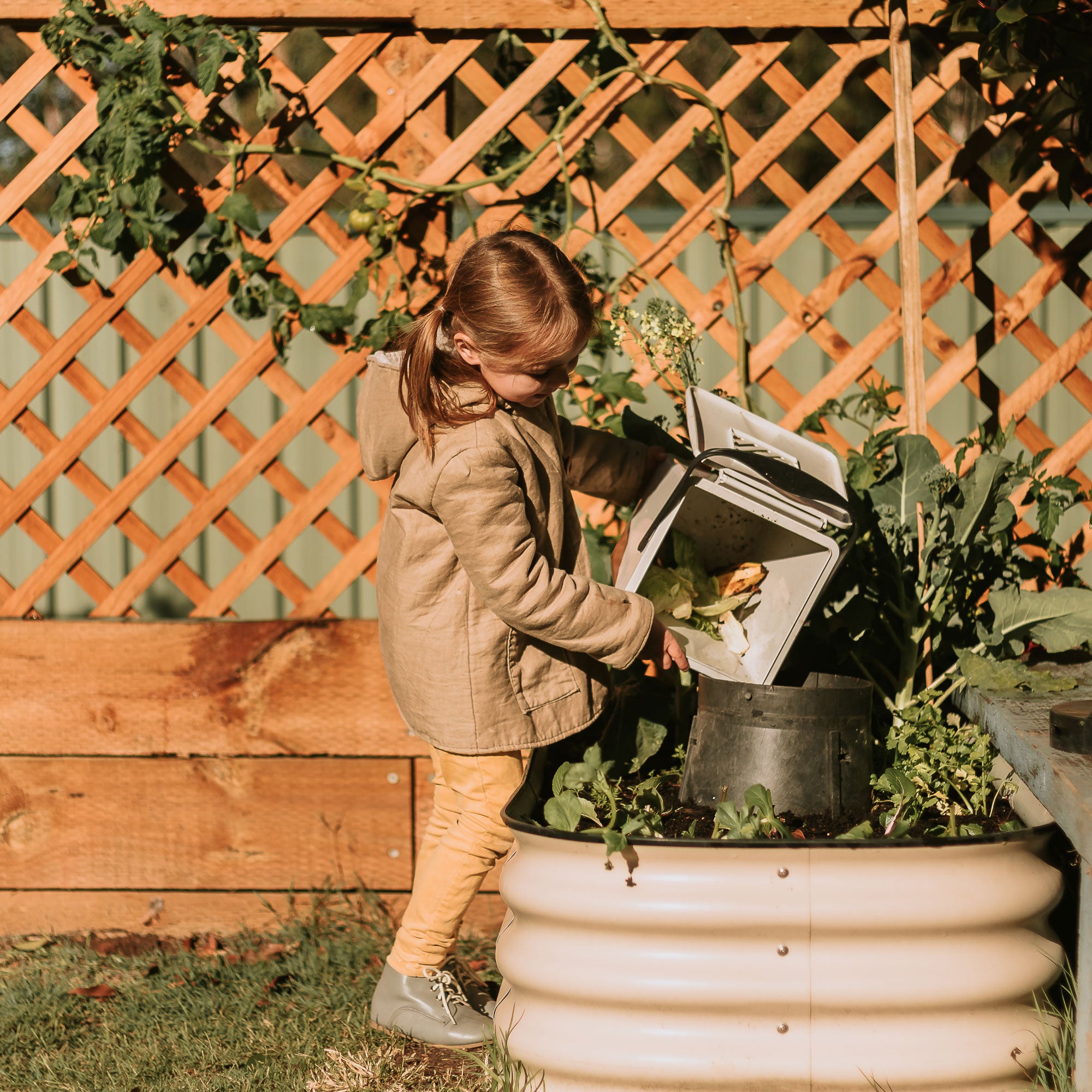 Tumbleweed Worm Feast Home Garden Farm Recycle Organic Waste Composter(Open Box)