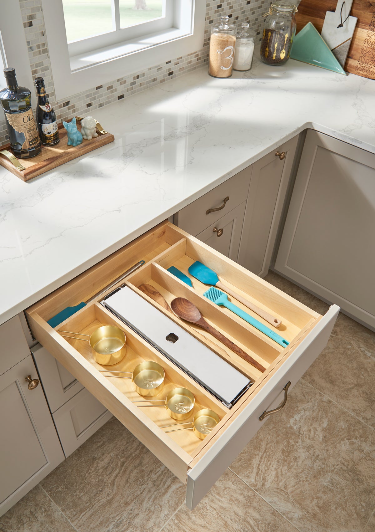Rev-A-Shelf 4WUT-1SH-U-A 18.5" Shallow Wood Drawer Utility Tray Insert(Open Box)