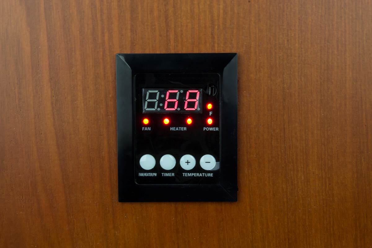SUNTEC RC2000 1200 Sq Ft Infrared Quartz Electric Space Heater 1500W - Open Box