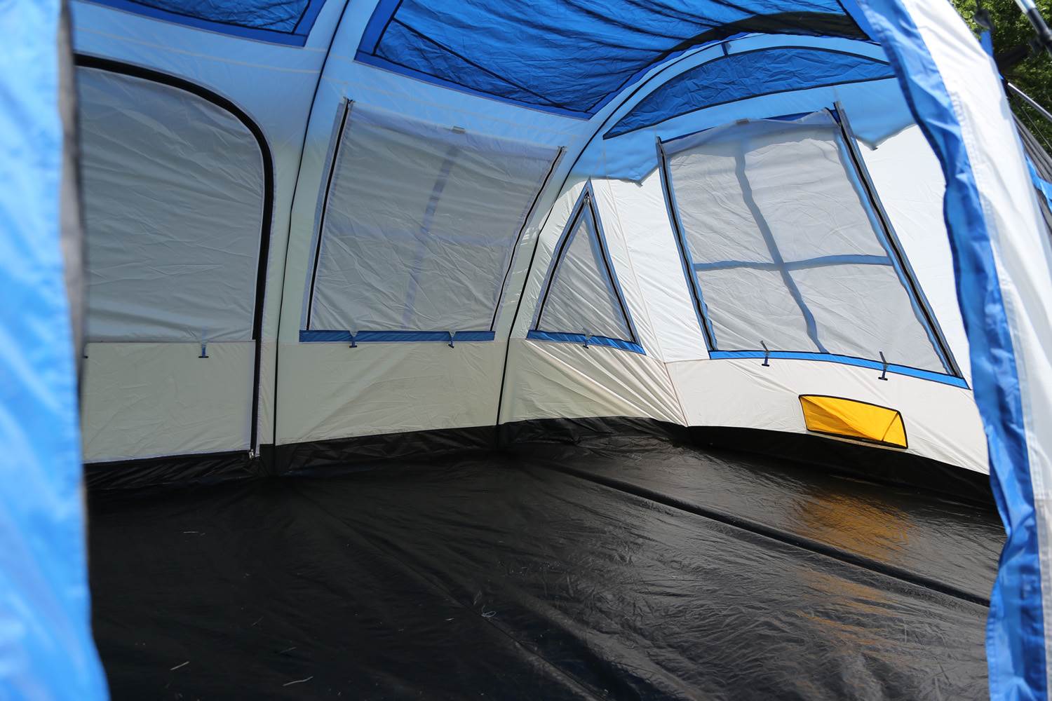 Tahoe Gear Prescott 12 Person 3-Season Family Cabin Camping Tent - Used