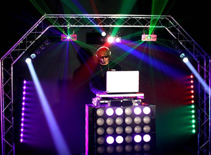 TRUSST QT-ARCH KIT 7.8 FT Portable DJ Lighting 35 mm Truss System - Open Box