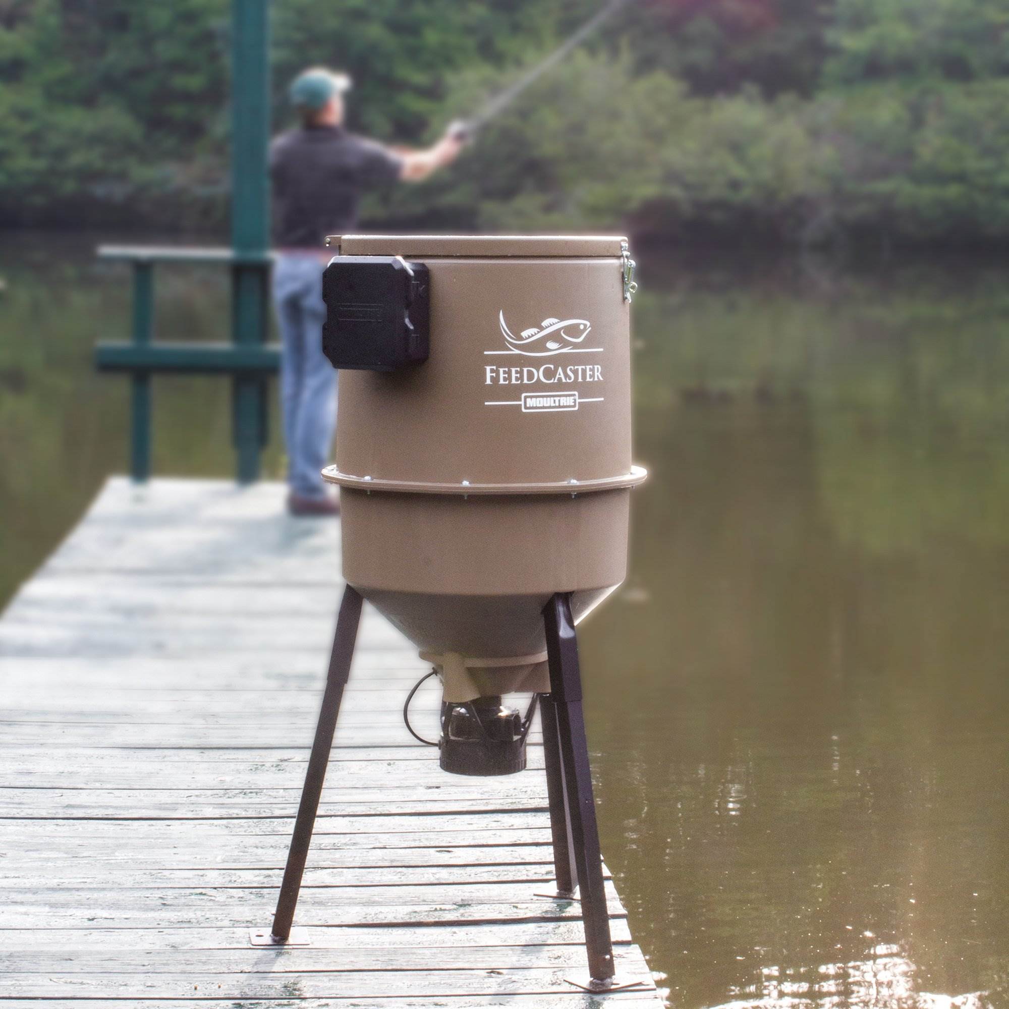 MOULTRIE 30 Gallon Feedcaster Pro Tripod Fish Feeder + 6 Volt Battery & Charger