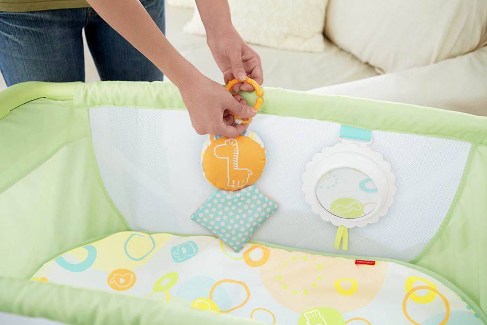 Fisher Price X7757 Rock with Me Portable Baby Infant Bassinet w/ Play Toy, Green