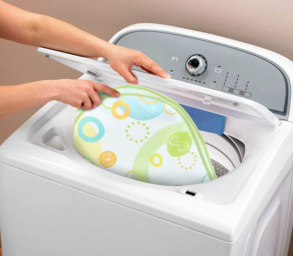 Fisher Price X7757 Rock with Me Portable Baby Infant Bassinet w/ Play Toy, Green