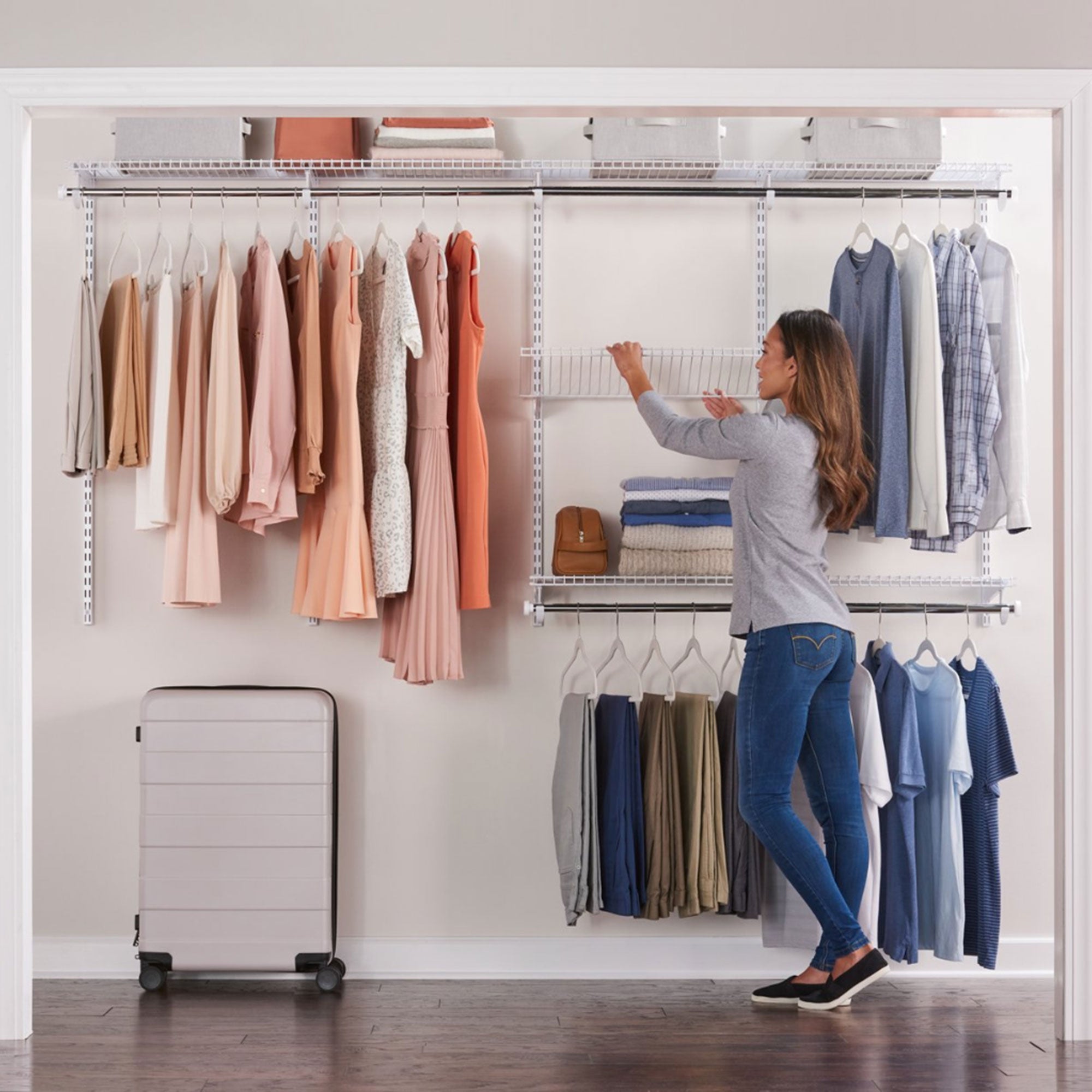 Rubbermaid Configurations Custom Closet Organizer 4'-8' Kit - White (Used) - VMInnovations