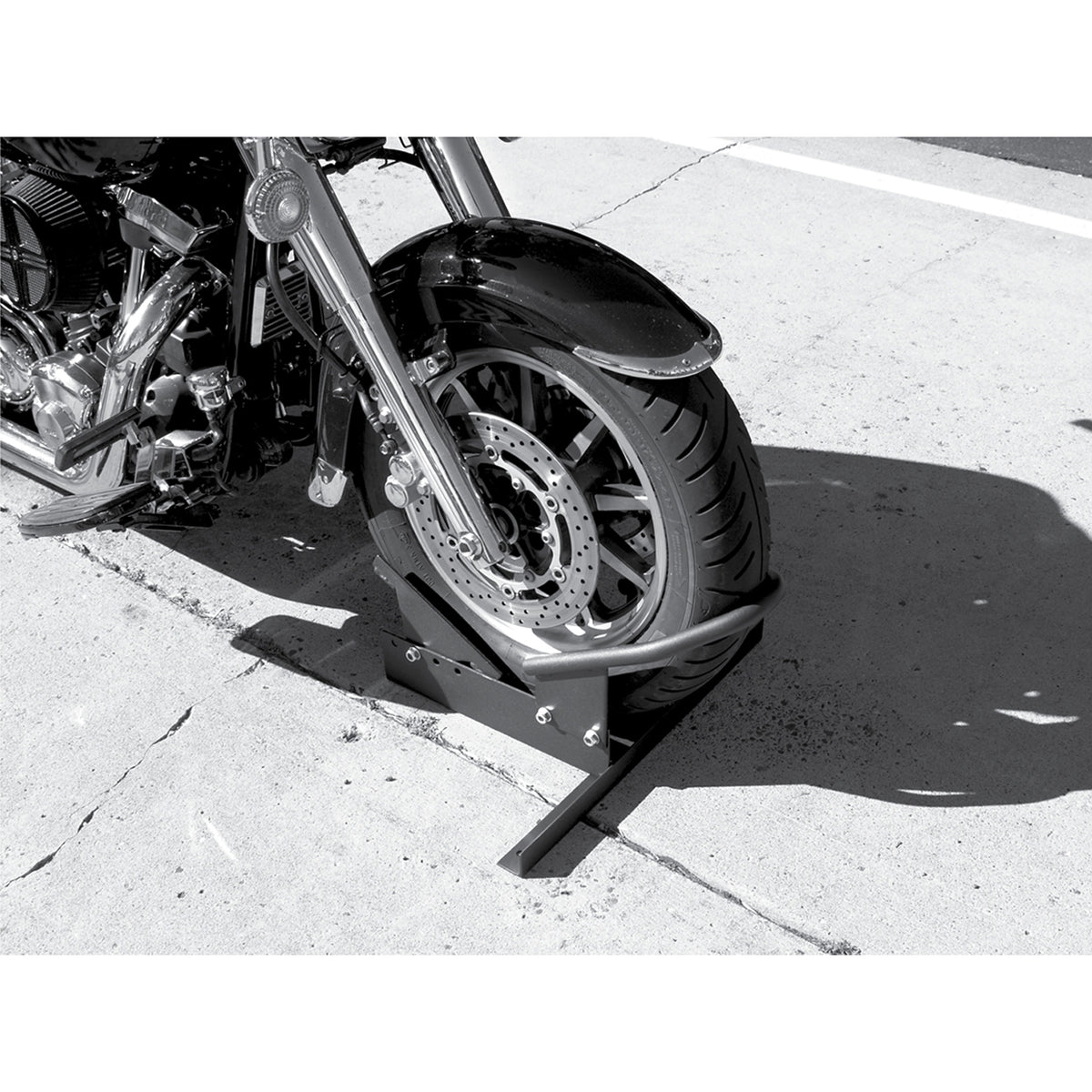 Extreme Max Standard Tip 17-21" Motorcycle Wheel Chock Tie Down Kit (Open Box)