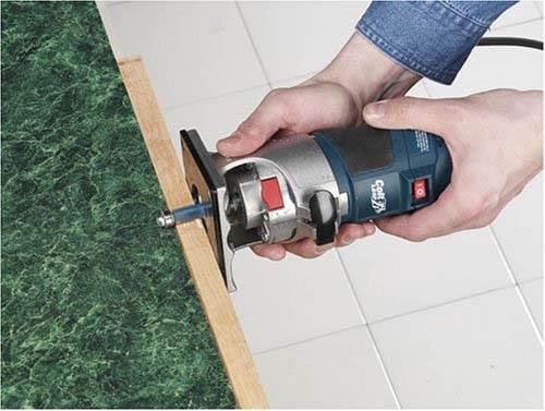 Bosch Palm Grip 5.6A 1-HP Fixed-Base Variable-Speed Router W/Guide (Open Box)