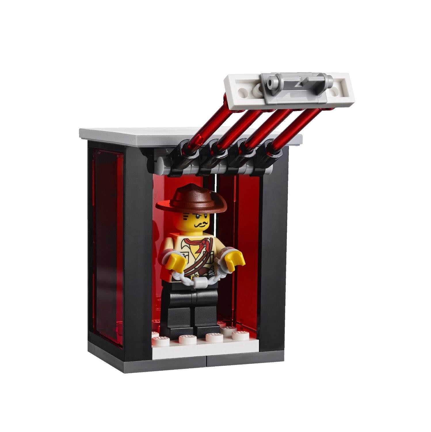 THE LEGO® MOVIE™ Super Secret Police Dropship w/ 8 Minifigures | 70815