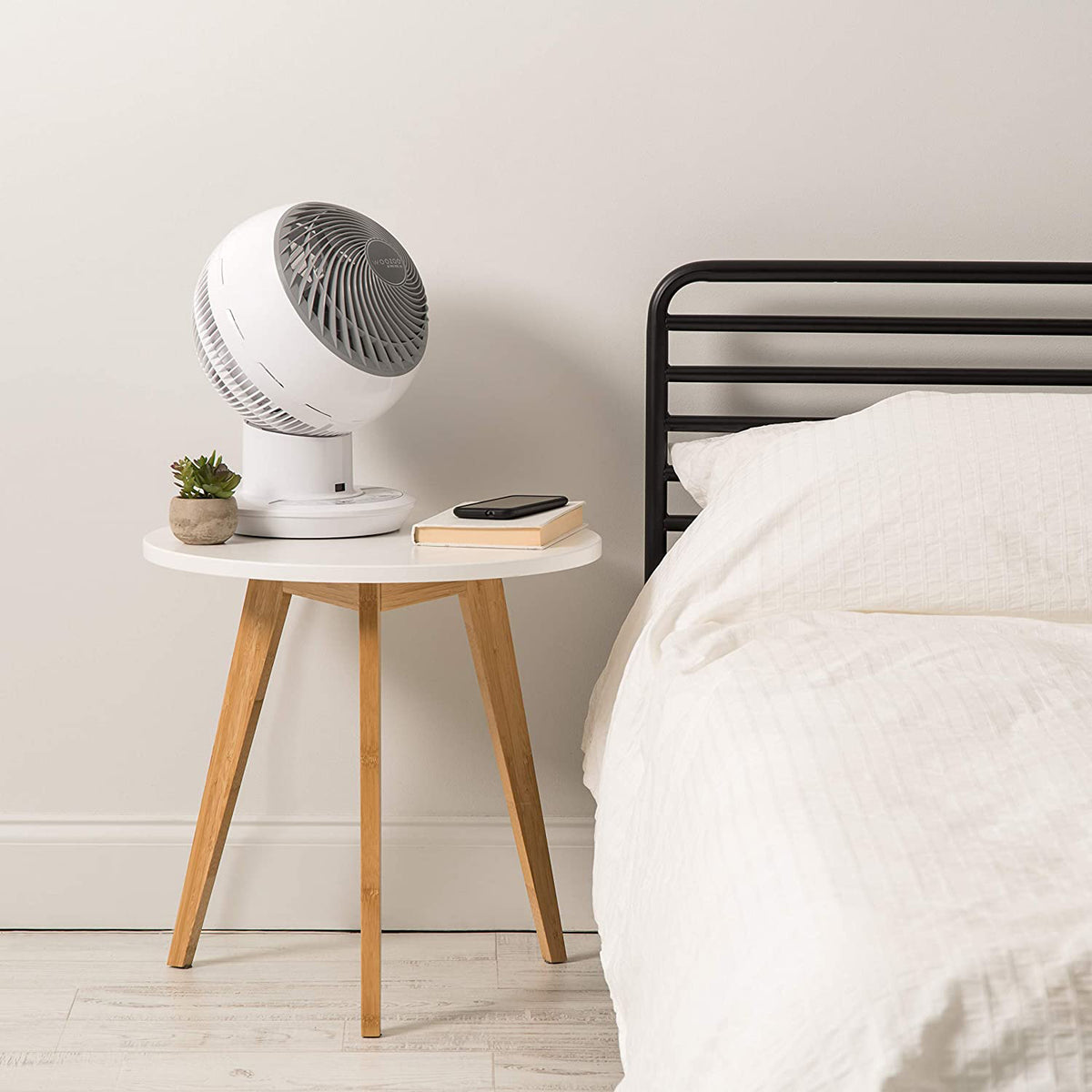 Woozoo Personal Oscillating Programmable Start & Stop Desk Fan w/ Remote (Used)