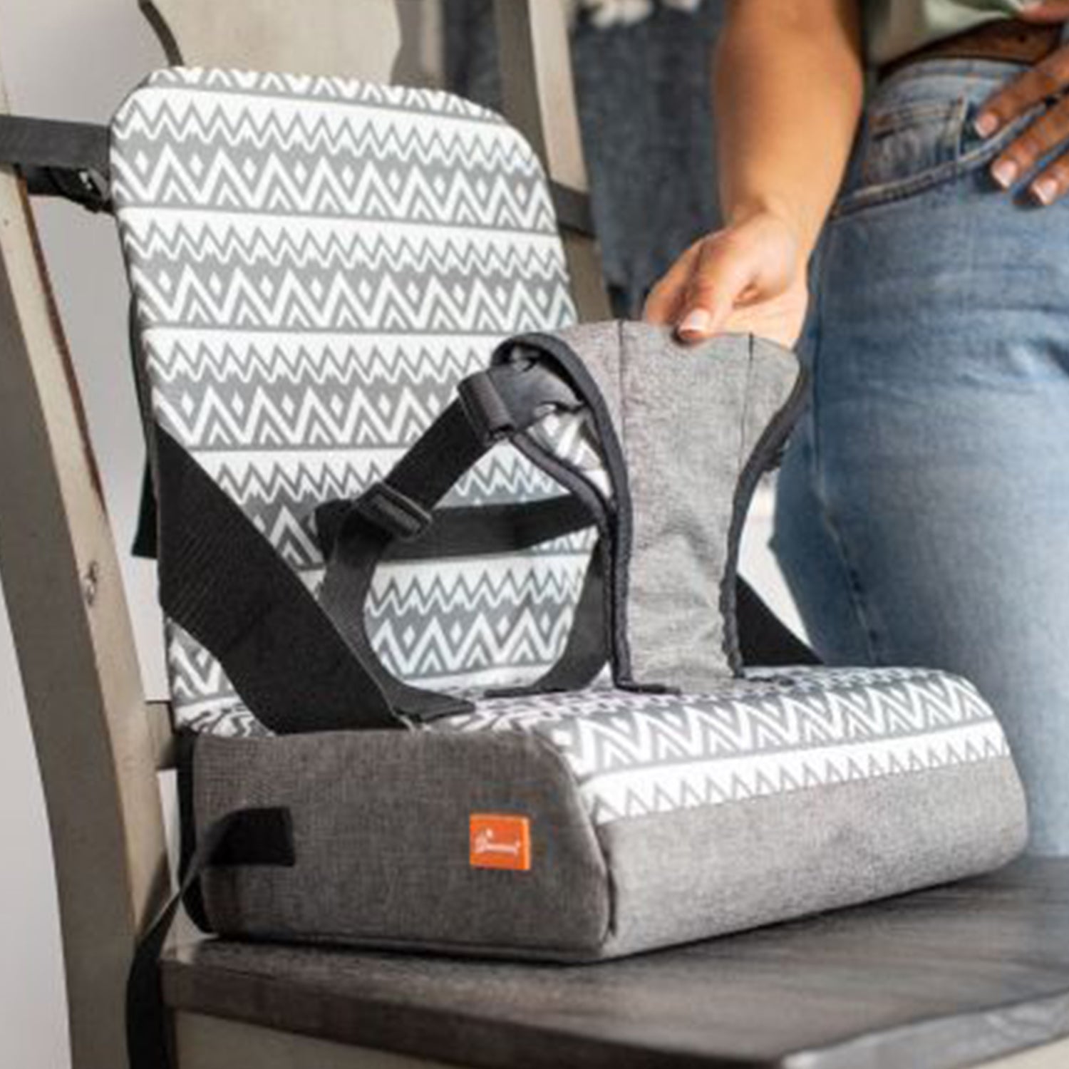 Dreambaby L6030 Grab 'N Go Booster Seat with 3 Point Harness and Storage Space